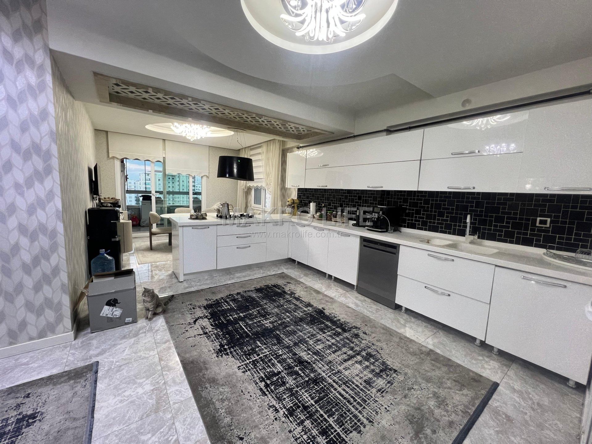 TEMA PARK YAPIŞIĞI SATILIK 4.5+1 ULTRA LÜKS DAİRE