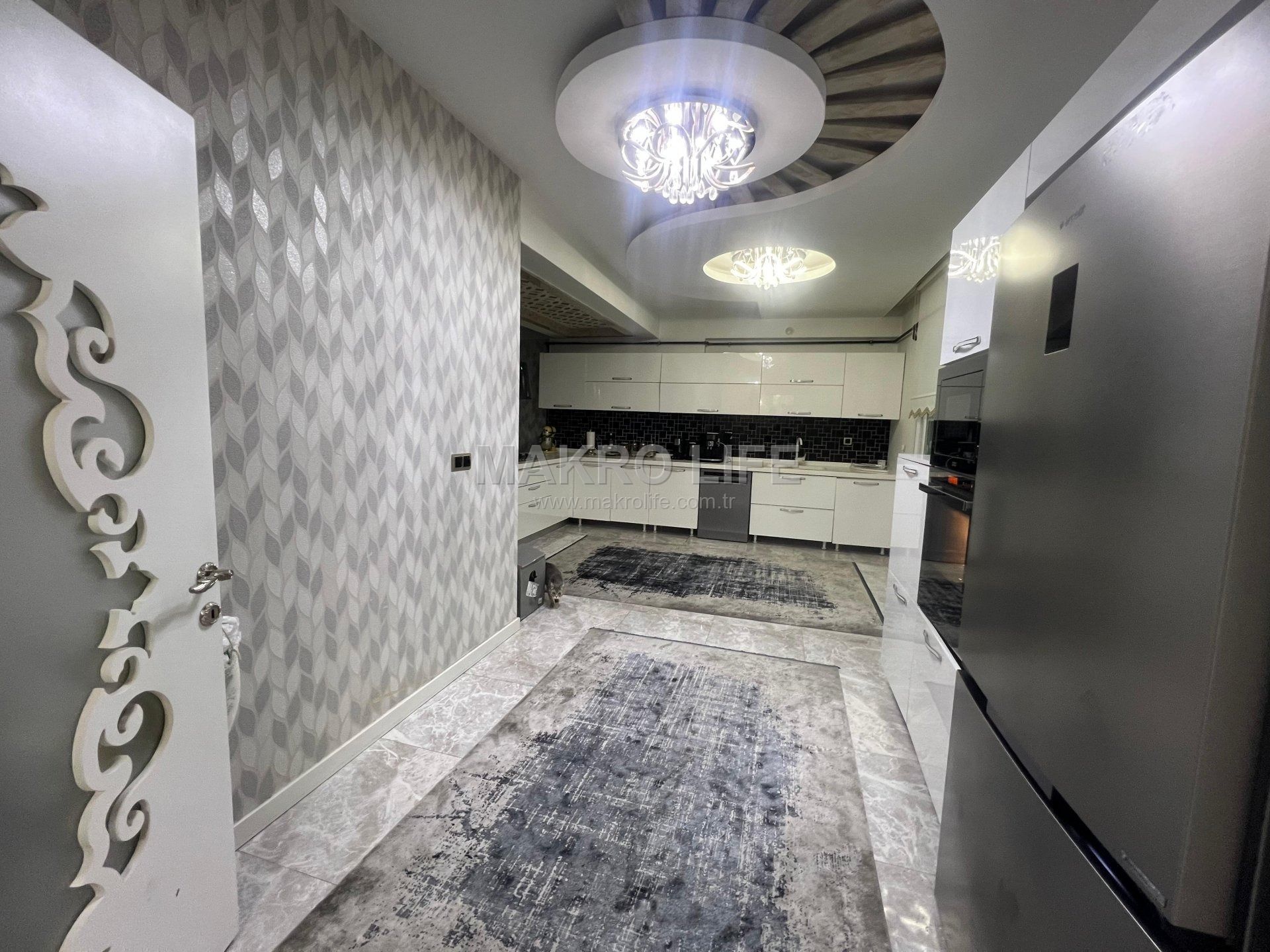 TEMA PARK YAPIŞIĞI SATILIK 4.5+1 ULTRA LÜKS DAİRE