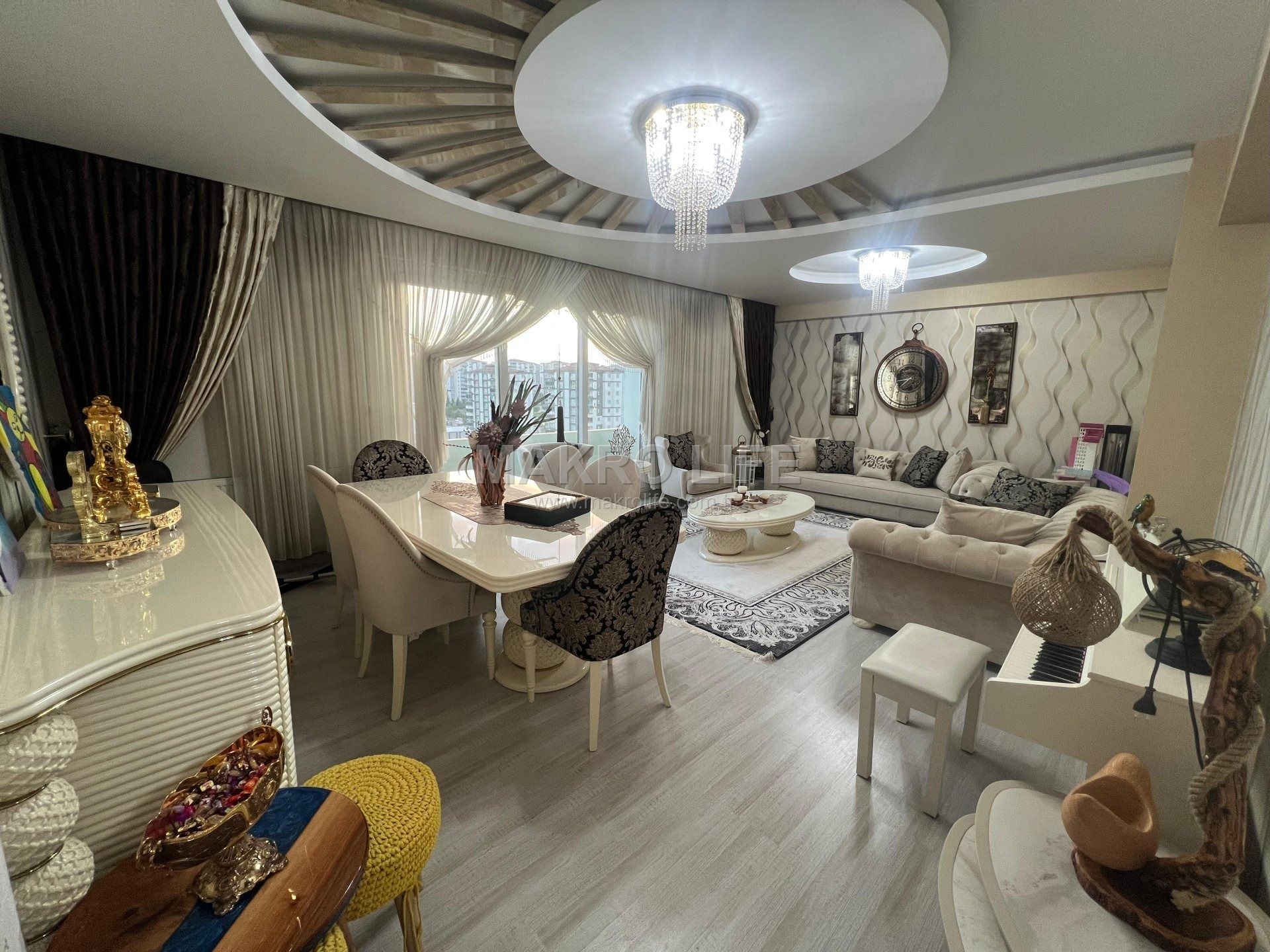 TEMA PARK YAPIŞIĞI SATILIK 4.5+1 ULTRA LÜKS DAİRE