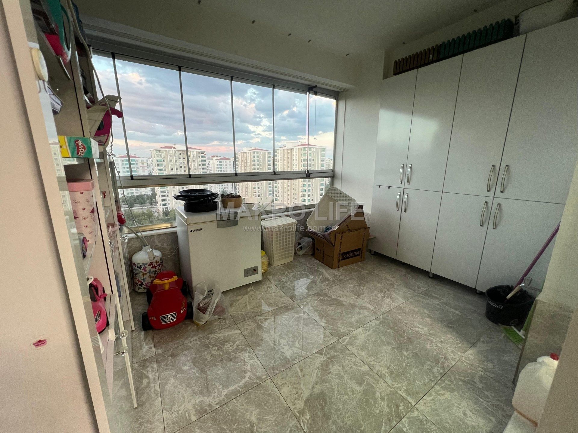 TEMA PARK YAPIŞIĞI SATILIK 4.5+1 ULTRA LÜKS DAİRE