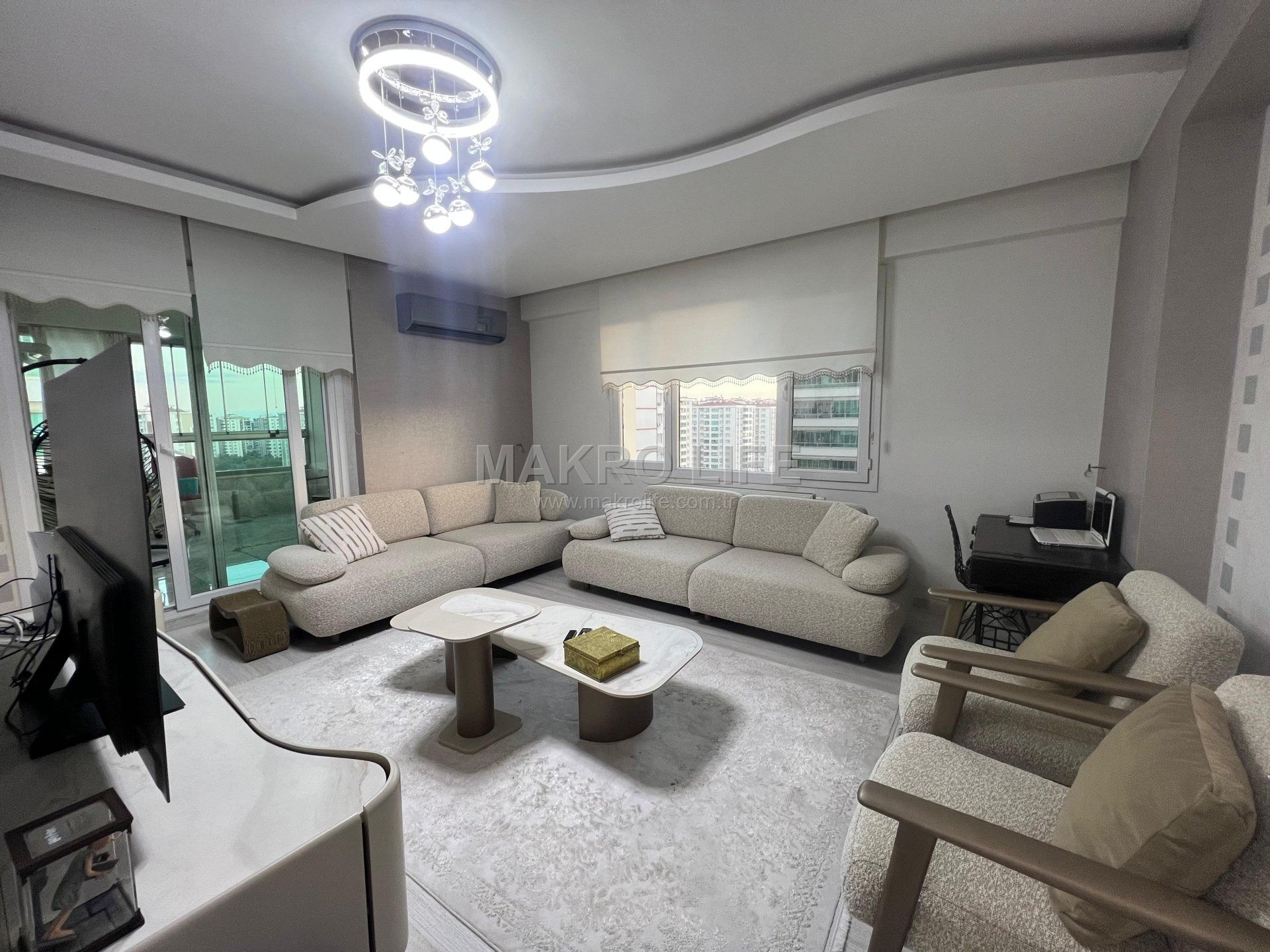TEMA PARK YAPIŞIĞI SATILIK 4.5+1 ULTRA LÜKS DAİRE