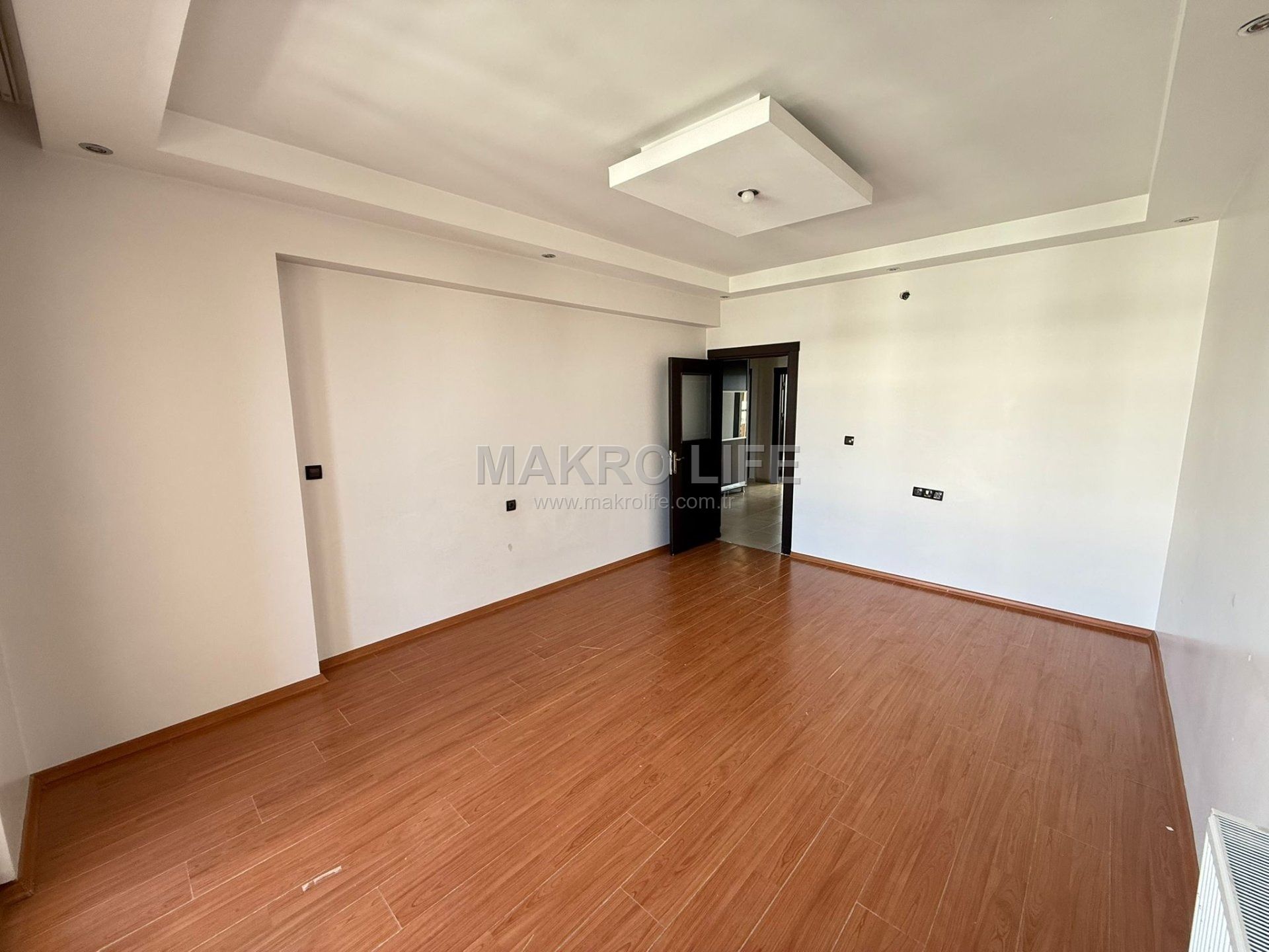 BAĞCILARDA ACİL SATILIK 3+1 DAİRE!