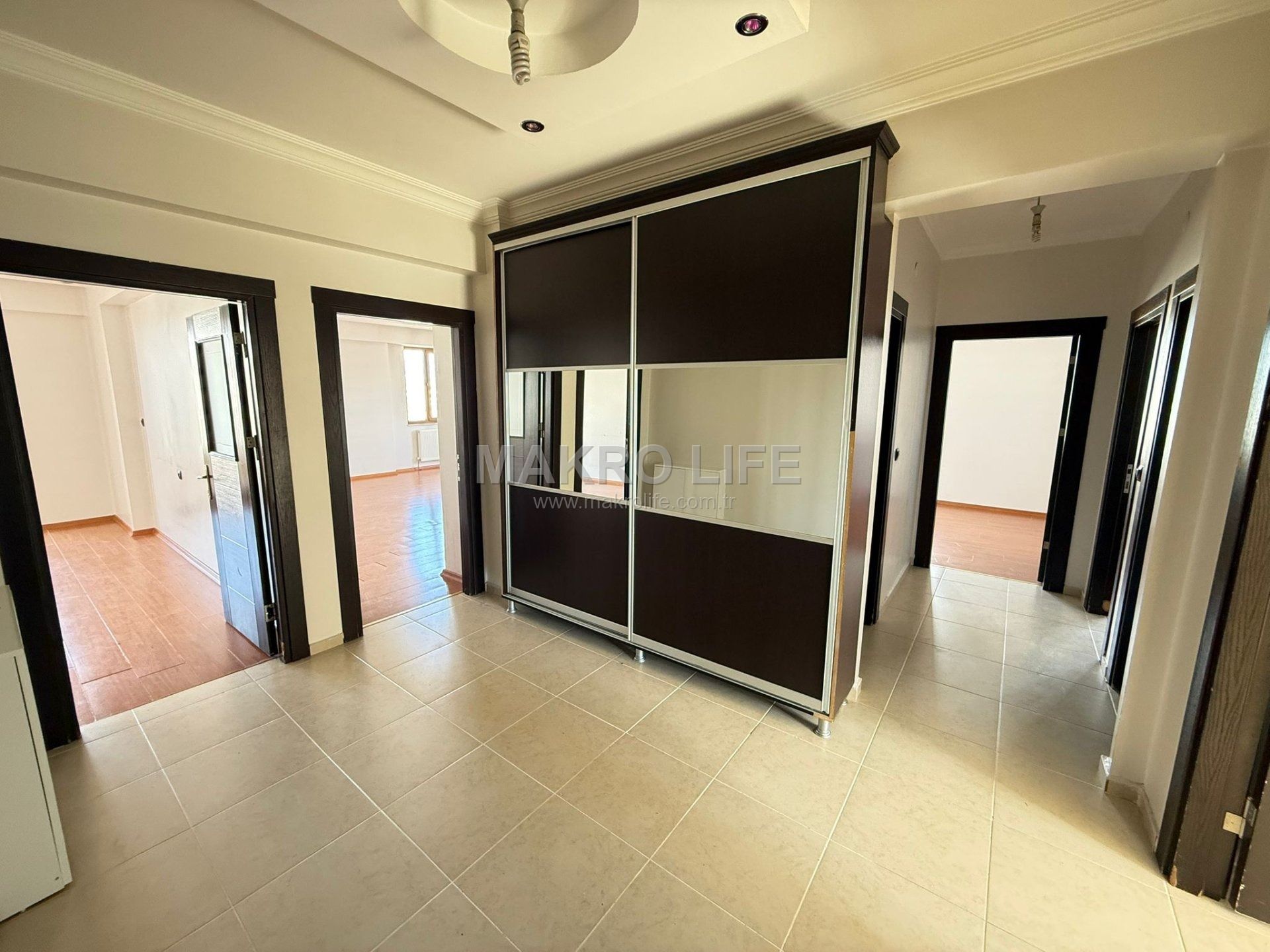 BAĞCILARDA ACİL SATILIK 3+1 DAİRE!