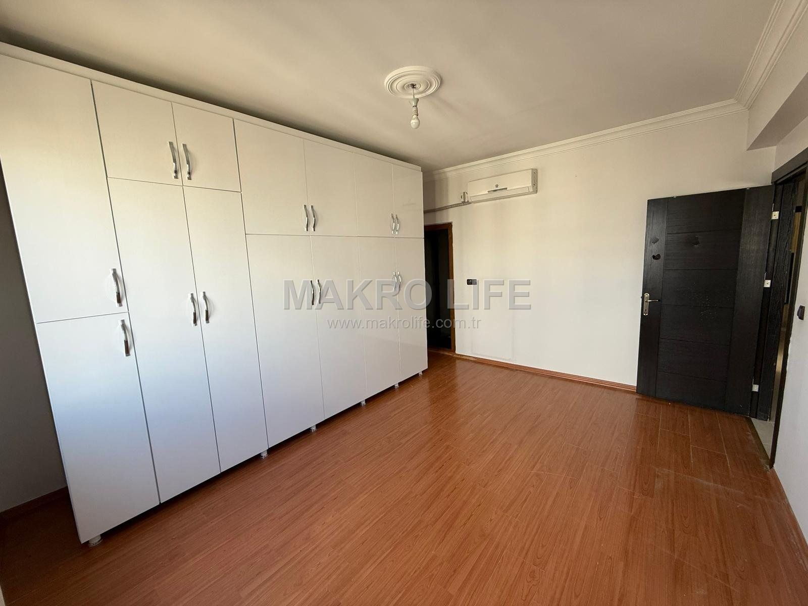 BAĞCILARDA ACİL SATILIK 3+1 DAİRE!