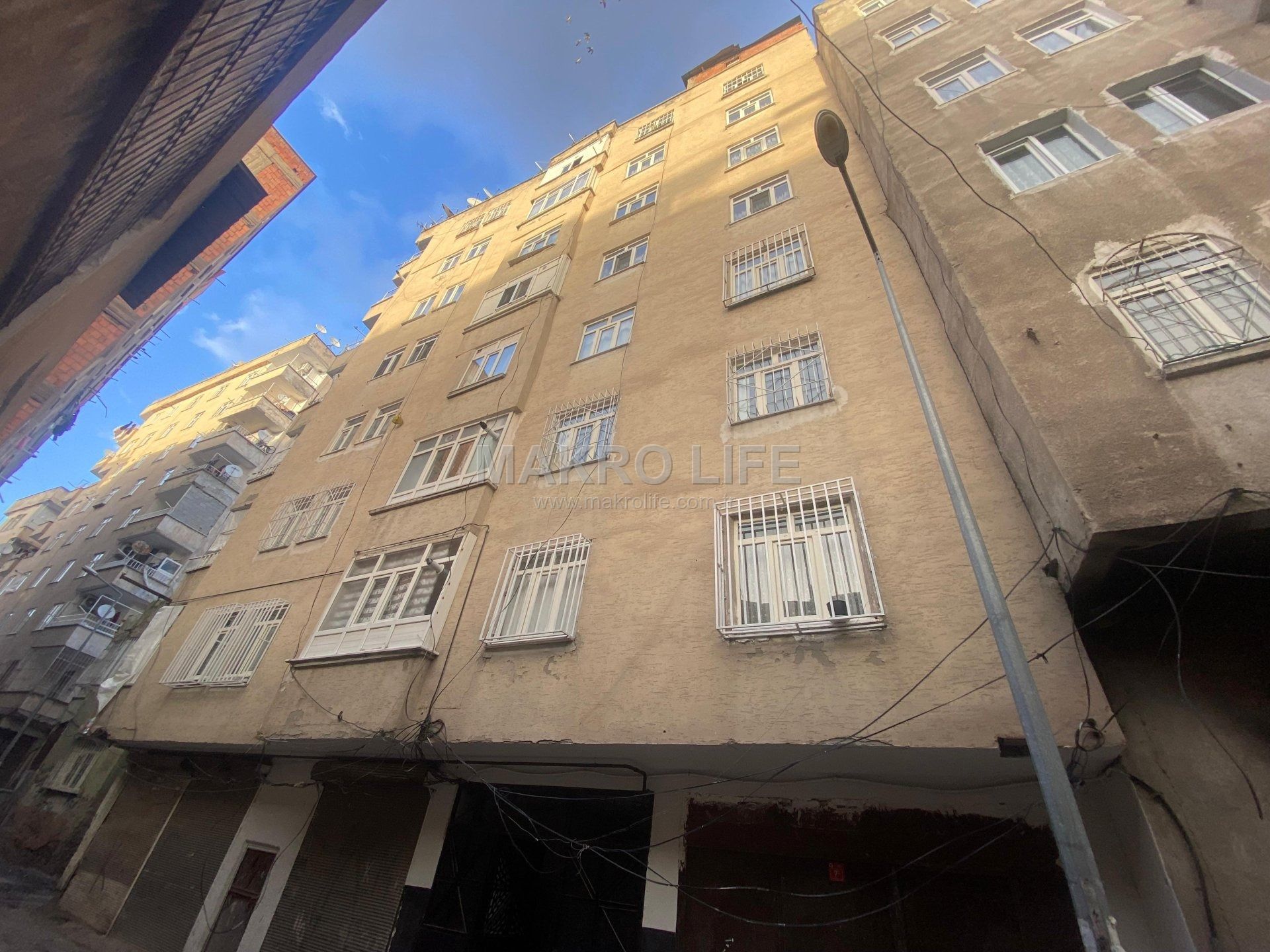 ŞEHİTLİK ESKİ HAL CİVARI SATILIK 3+1 DAİRE
