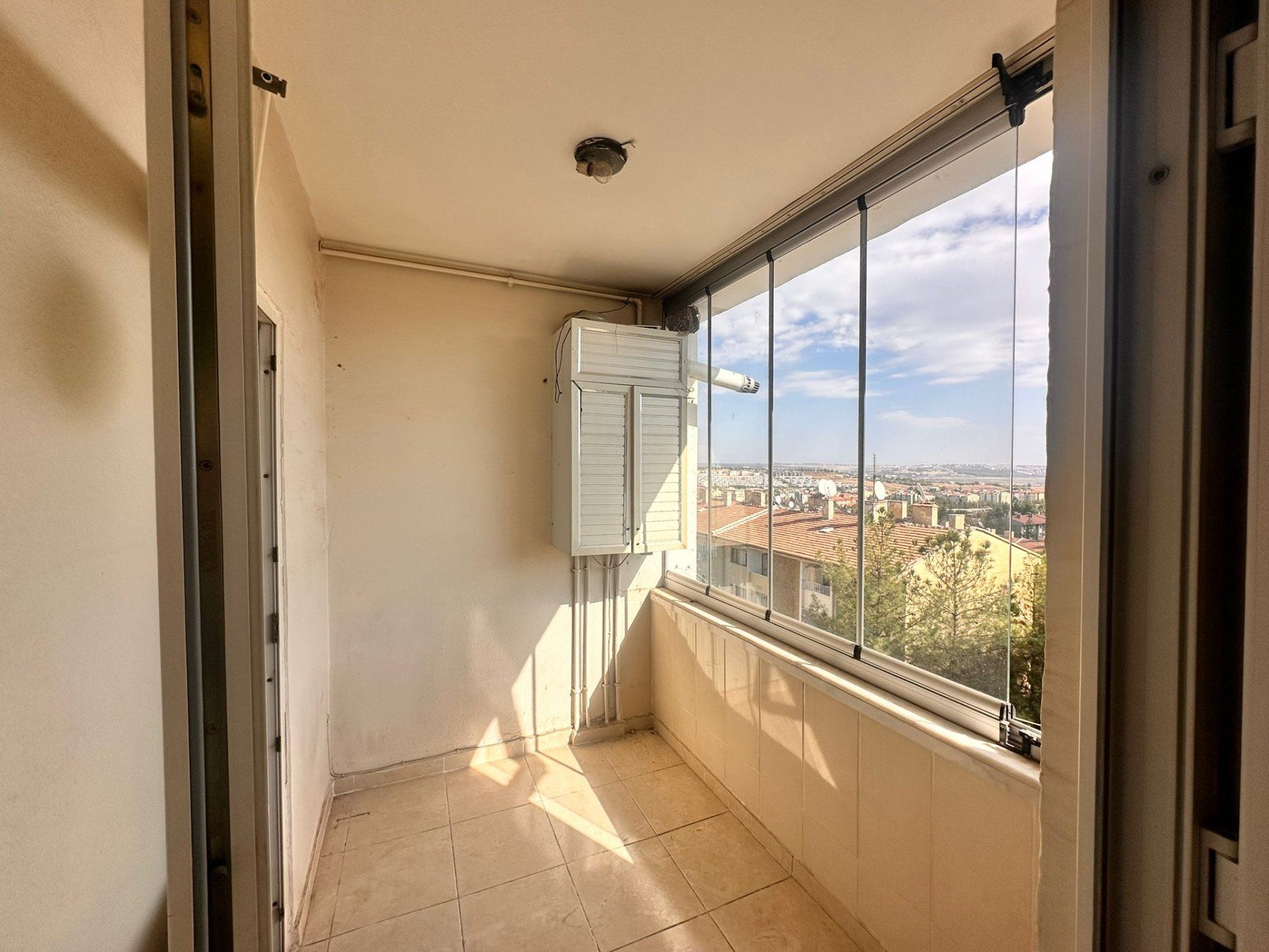 SEYRANTEPE TOPLU KONUT'DA KİRALIK DAİRE 3+1