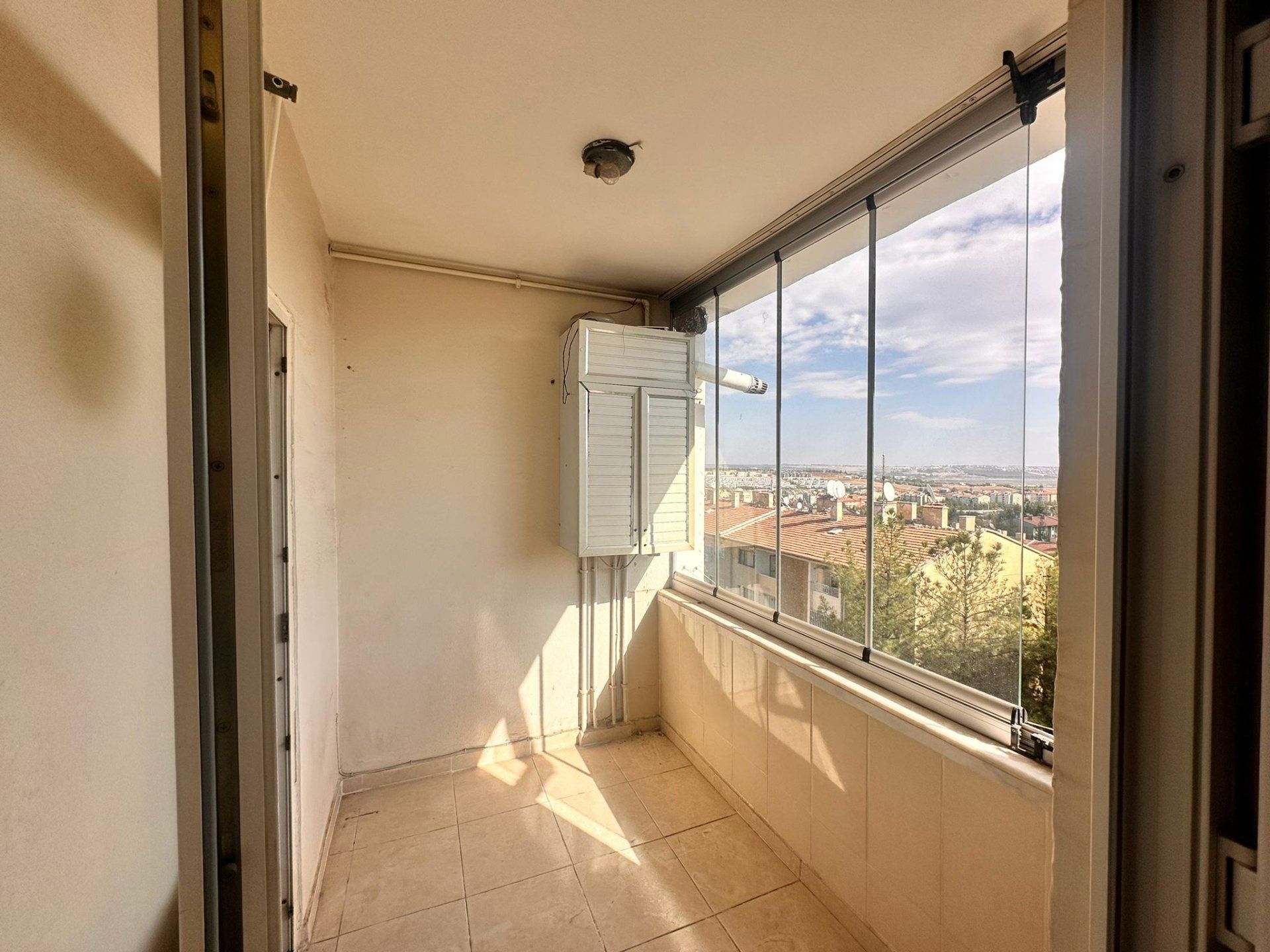 SEYRANTEPE TOPLU KONUT'DA KİRALIK DAİRE 3+1