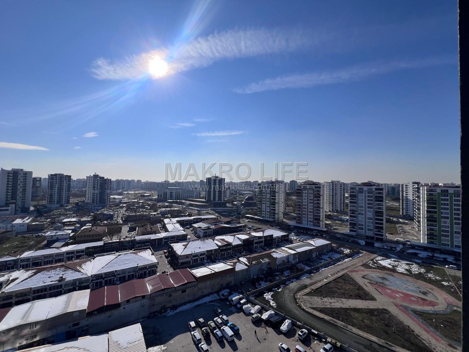 LİVA PLAZADA KİRALIK 3+1 BÜRO