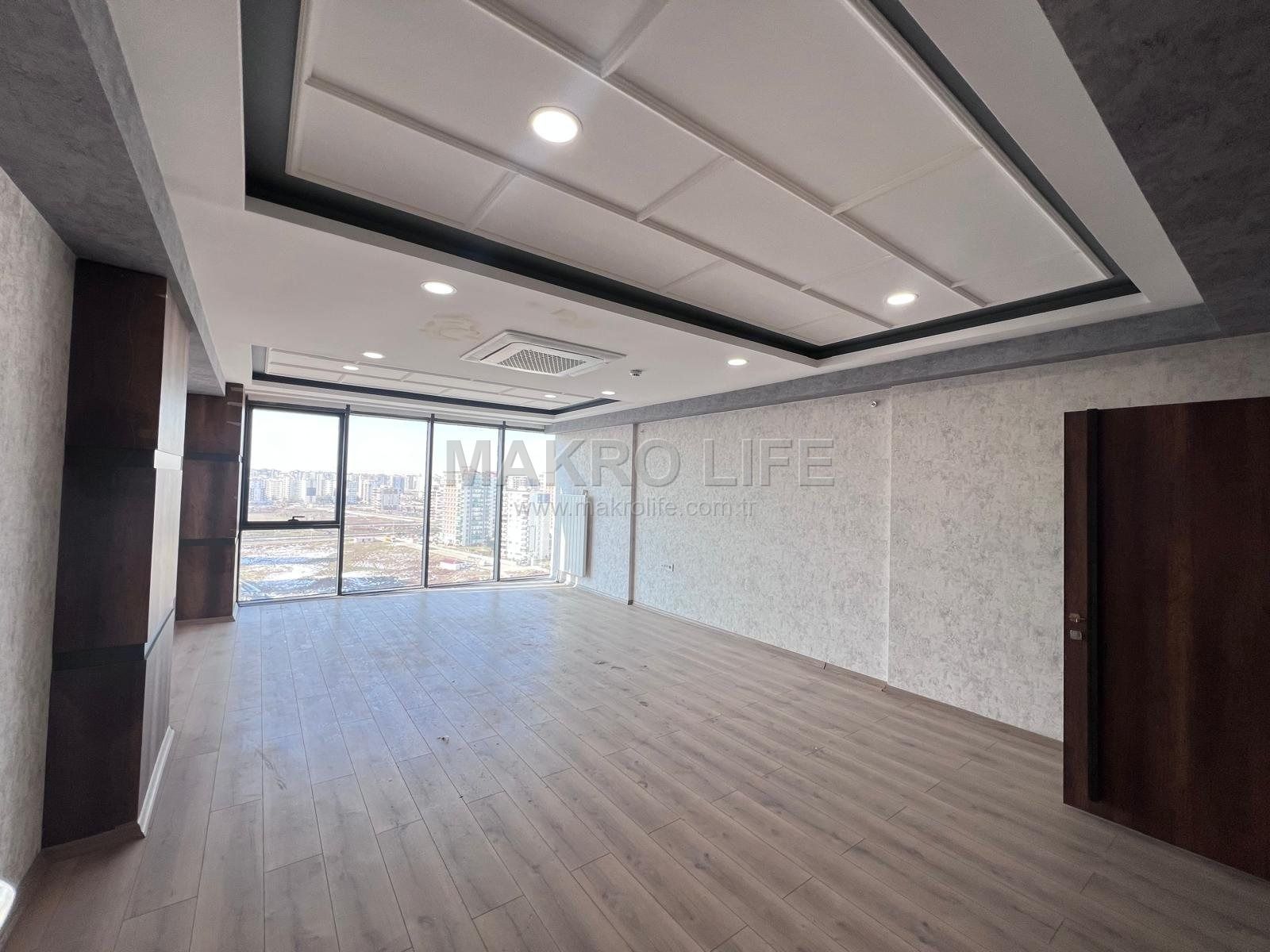 LİVA PLAZADA KİRALIK 3+1 BÜRO