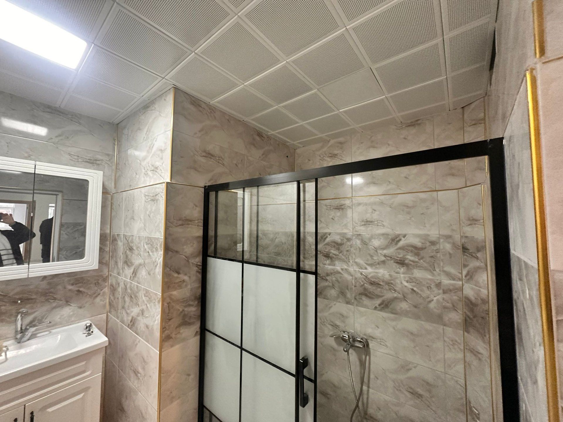 POLİS OKULU ARKA TARAFINDA FULL BAKIMLI KOOPERATİF 3+1 SATILIK DAİRE DAİRE