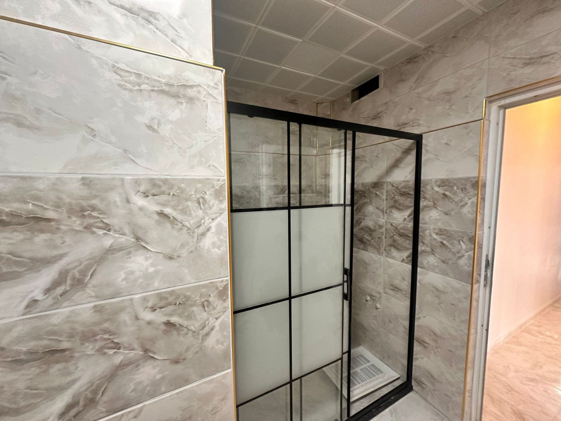 POLİS OKULU ARKA TARAFINDA FULL BAKIMLI KOOPERATİF 3+1 SATILIK DAİRE DAİRE