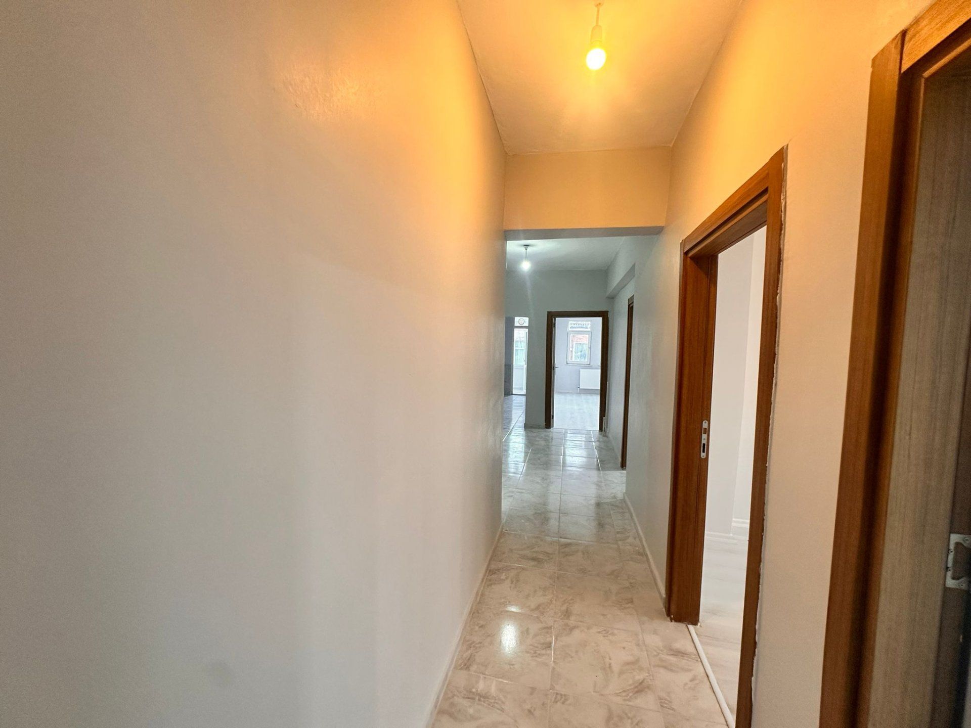 POLİS OKULU ARKA TARAFINDA FULL BAKIMLI KOOPERATİF 3+1 SATILIK DAİRE DAİRE