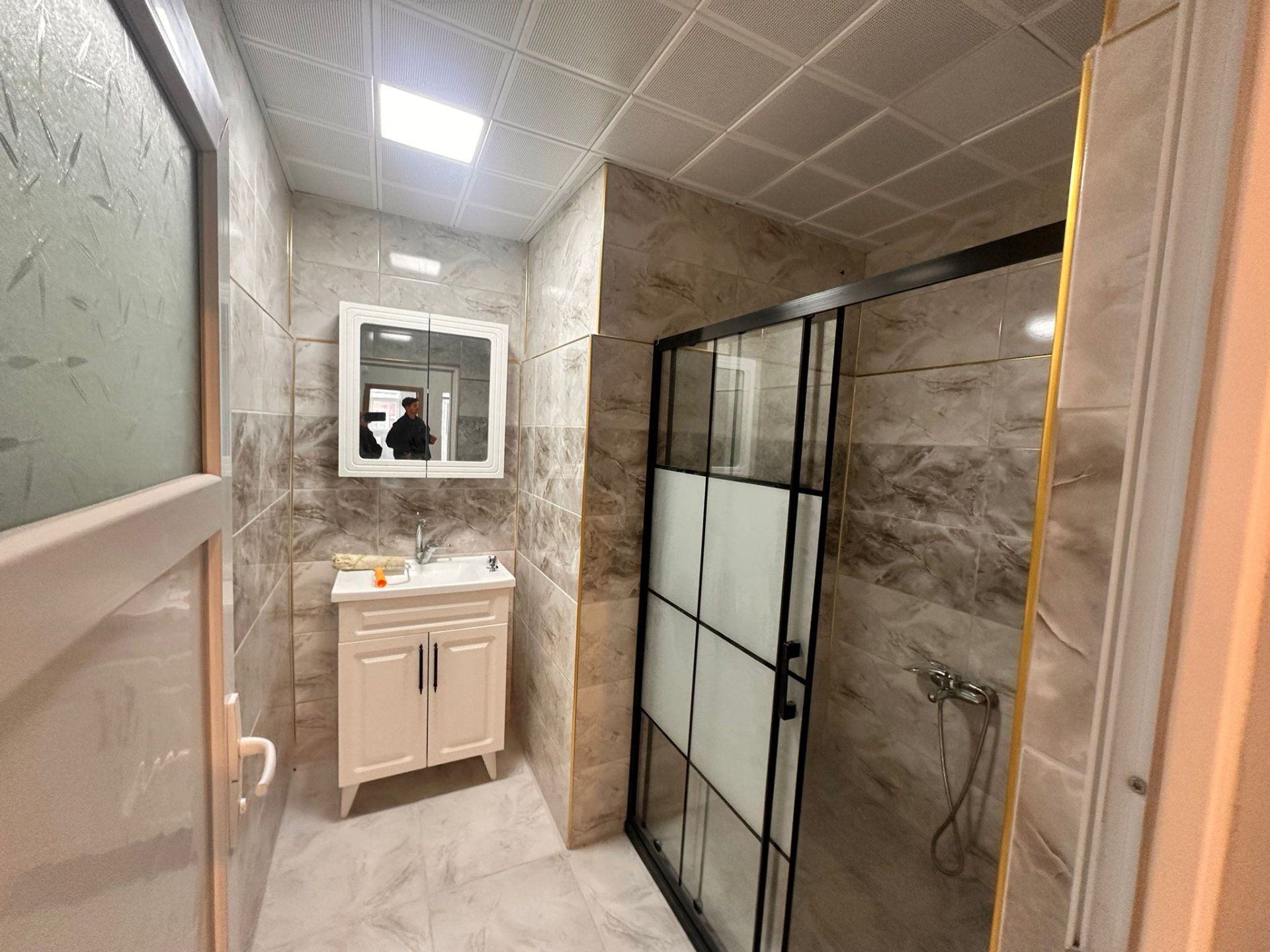 POLİS OKULU ARKA TARAFINDA FULL BAKIMLI KOOPERATİF 3+1 SATILIK DAİRE DAİRE