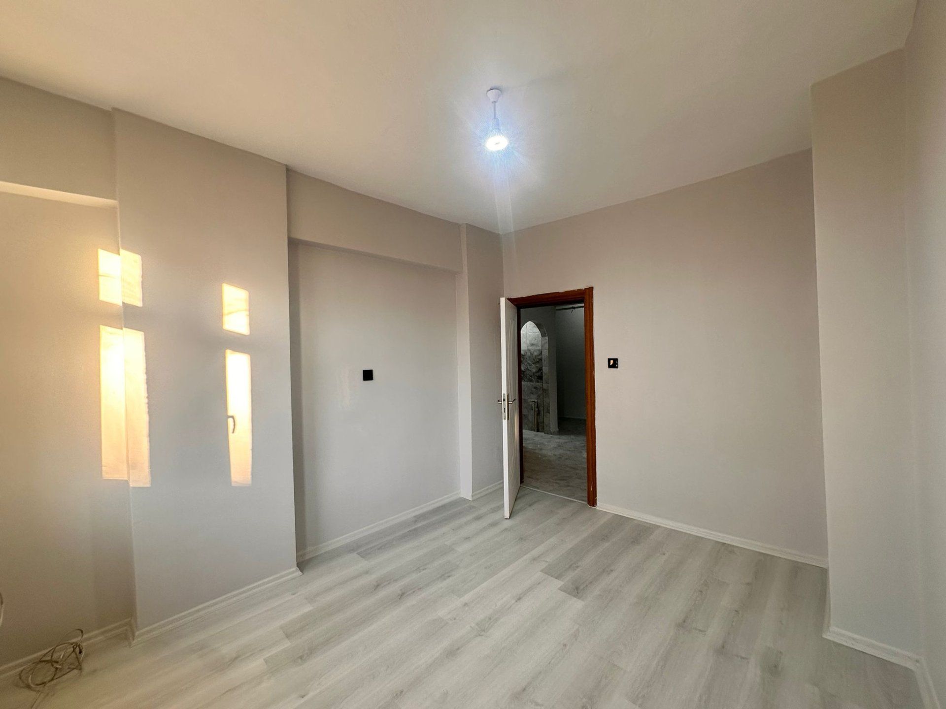 POLİS OKULU ARKA TARAFINDA FULL BAKIMLI KOOPERATİF 3+1 SATILIK DAİRE DAİRE