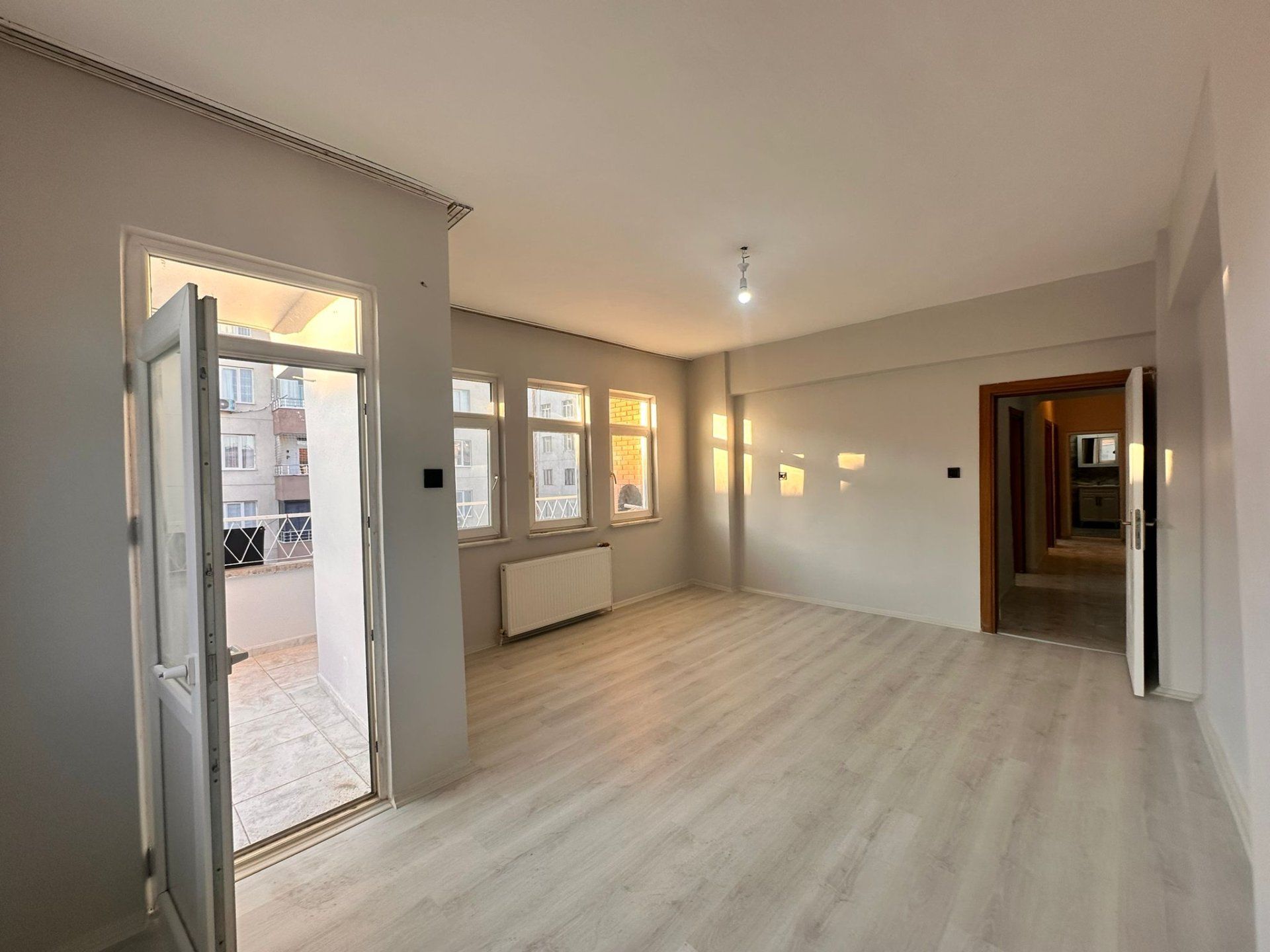 POLİS OKULU ARKA TARAFINDA FULL BAKIMLI KOOPERATİF 3+1 SATILIK DAİRE DAİRE