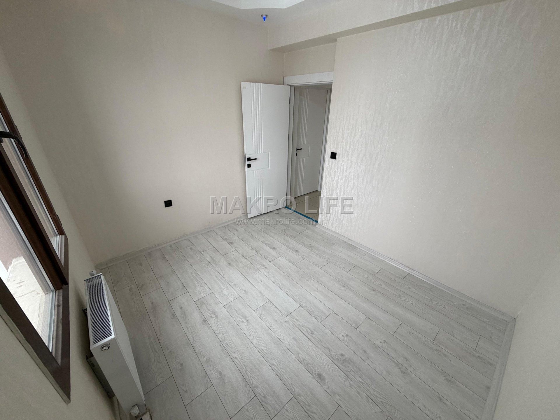 KAYAPINAR 75 CADDE LUNAPARK KARŞISI SATILIK 4+1 DAİRE