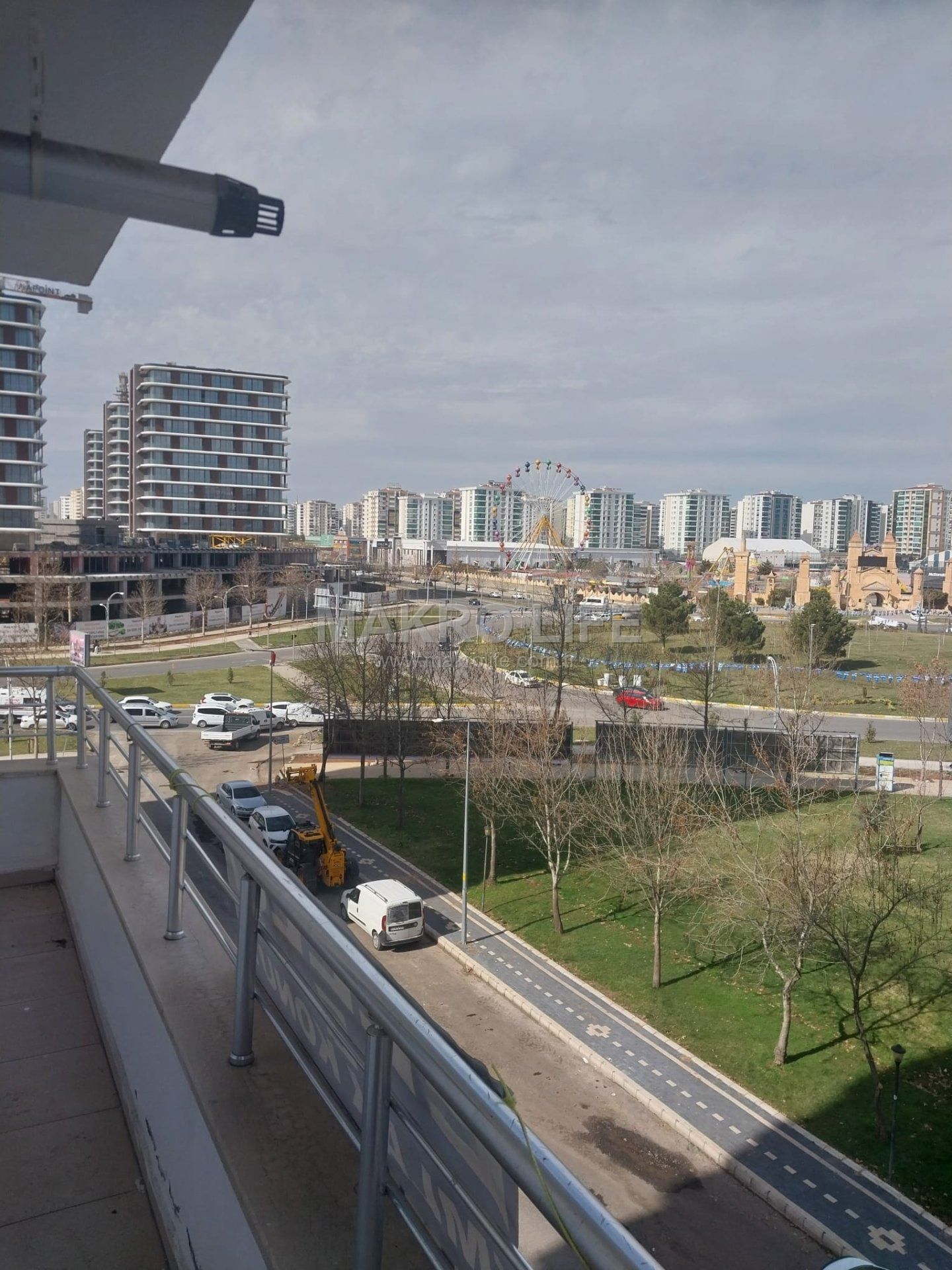 KAYAPINAR 75 CADDE LUNAPARK KARŞISI SATILIK 4+1 DAİRE