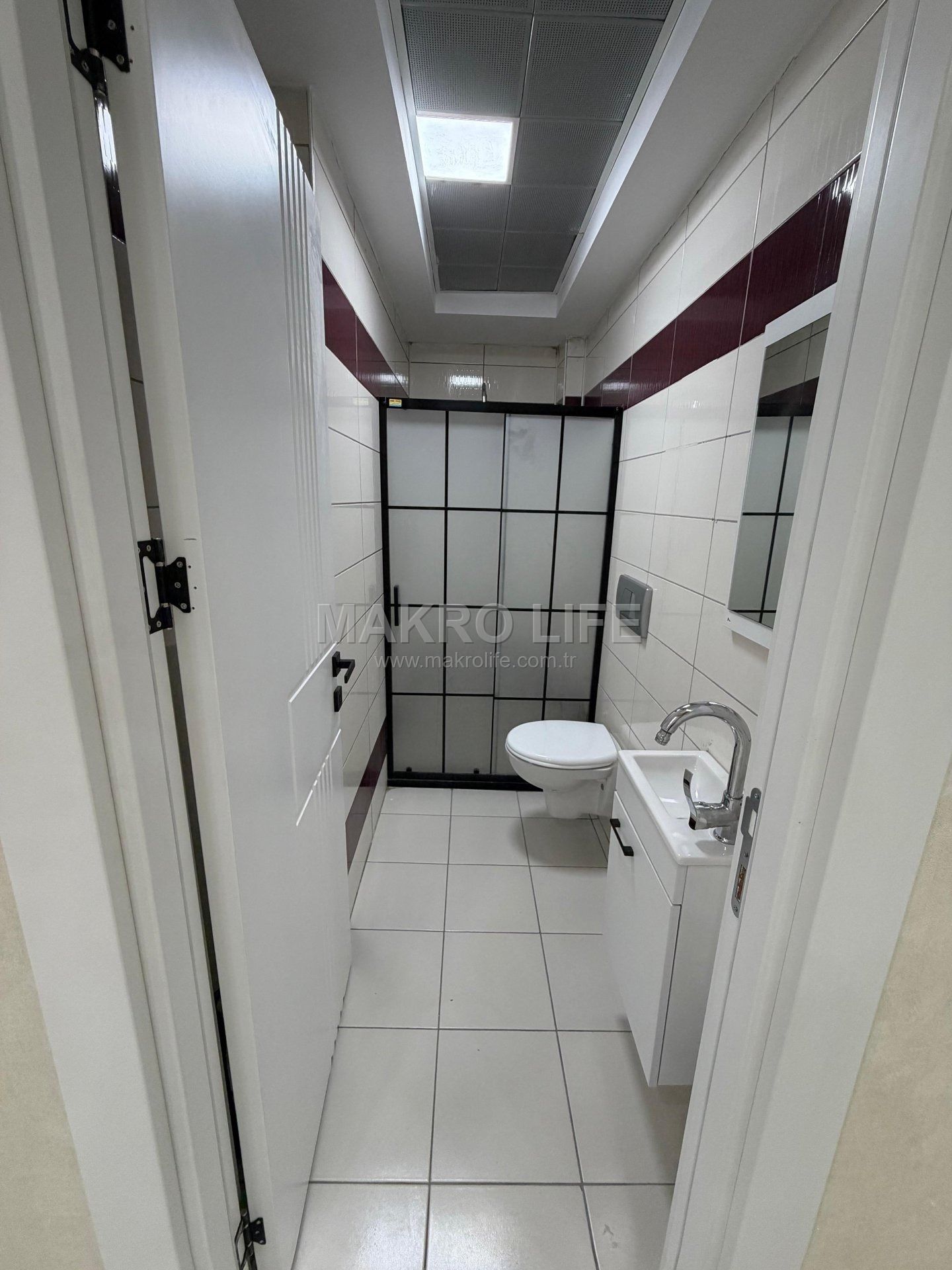 KAYAPINAR 75 CADDE LUNAPARK KARŞISI SATILIK 4+1 DAİRE