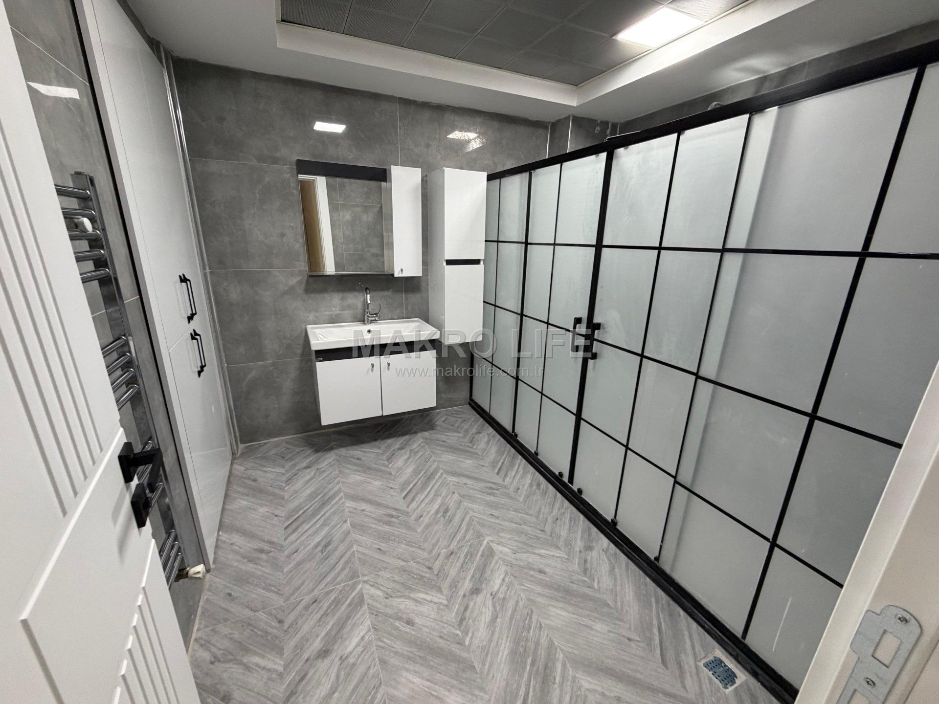 KAYAPINAR 75 CADDE LUNAPARK KARŞISI SATILIK 4+1 DAİRE