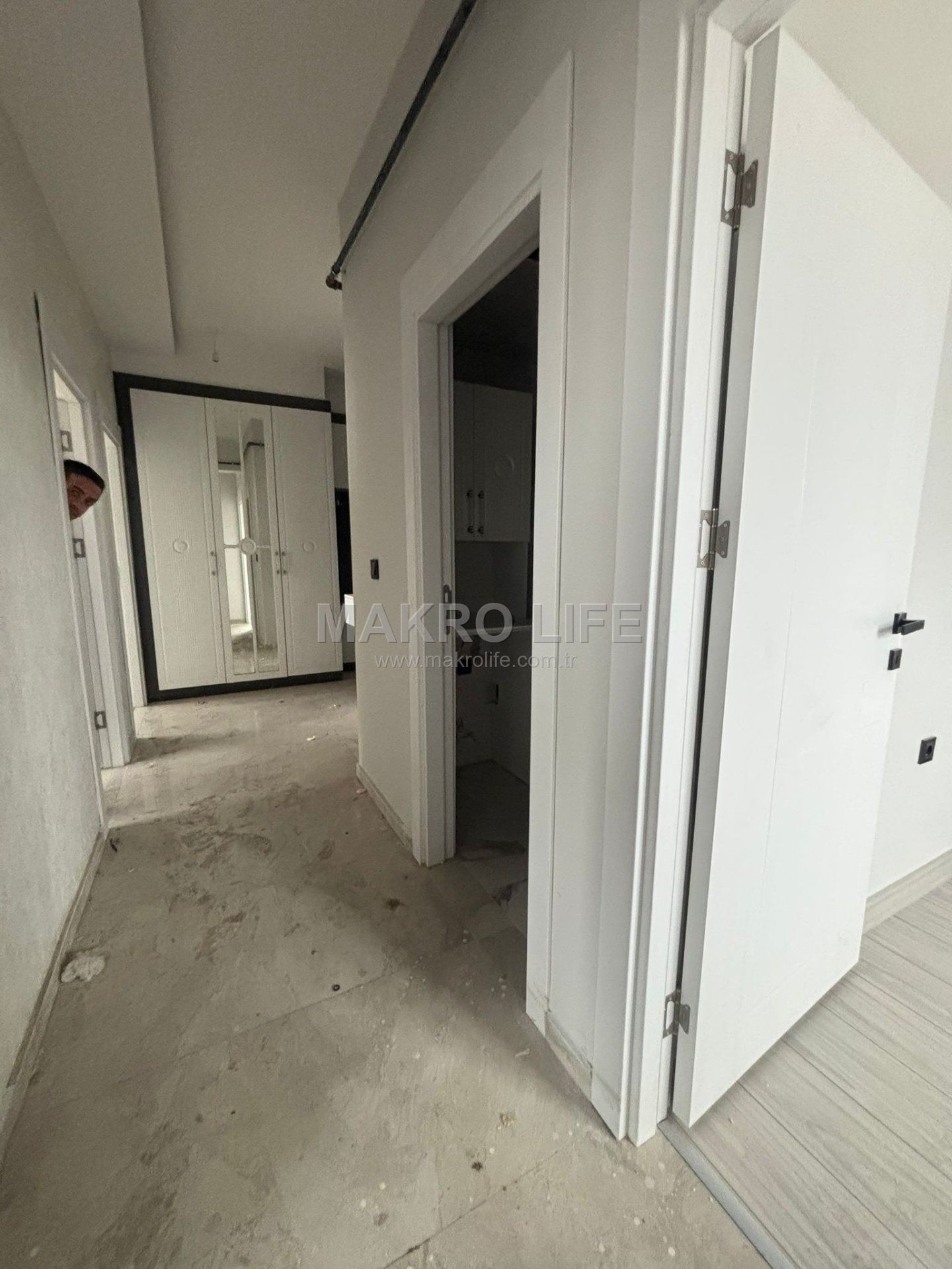 MAKRO LİFE AHMET KAYA CADDESİ ÜZERİ SIFIR BÜYÜK TİP 2+1 SATILIK DAİRE SATIYOR