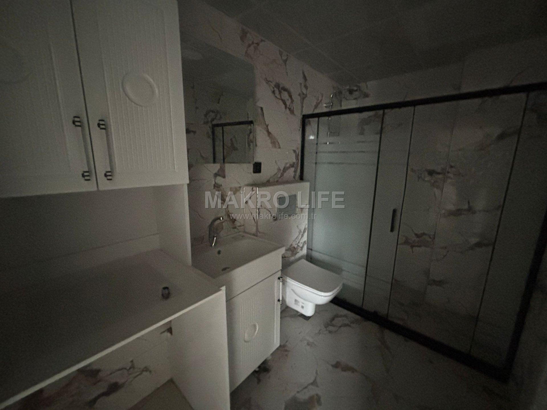 MAKRO LİFE AHMET KAYA CADDESİ ÜZERİ SIFIR BÜYÜK TİP 2+1 SATILIK DAİRE SATIYOR