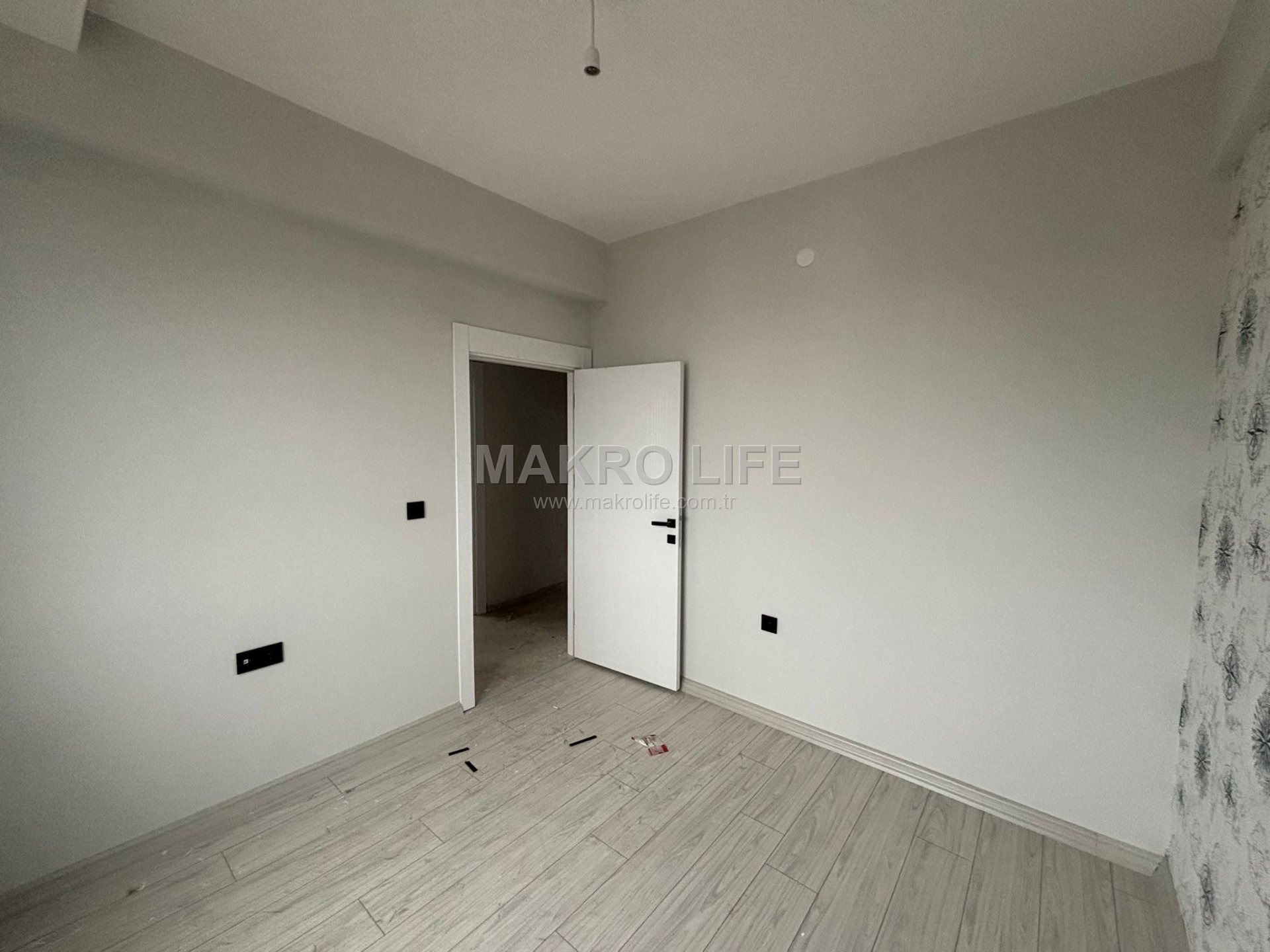 MAKRO LİFE AHMET KAYA CADDESİ ÜZERİ SIFIR BÜYÜK TİP 2+1 SATILIK DAİRE SATIYOR