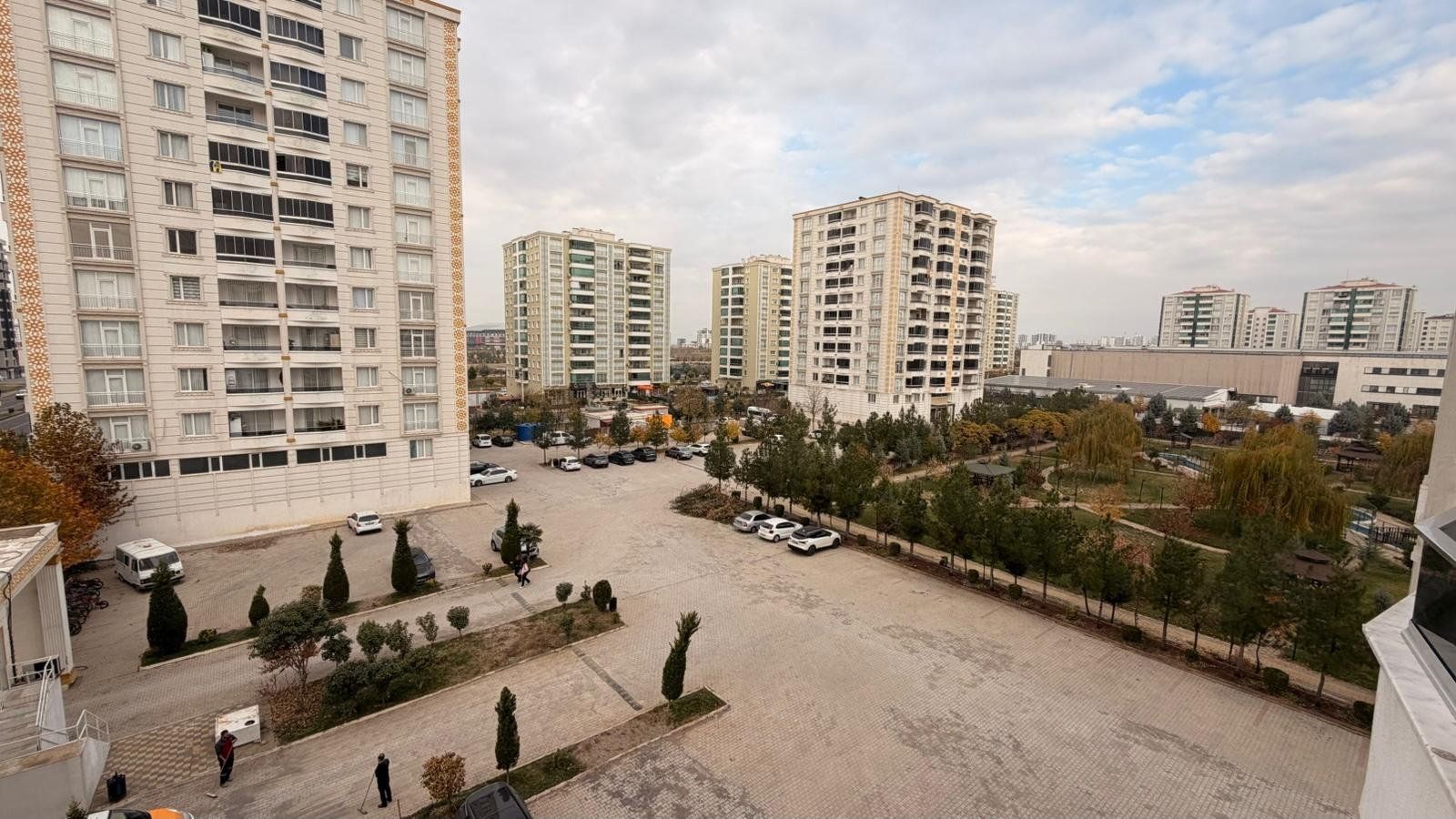 STADYUM CİVARINDA 4+1 LÜKS SATILIK DAİRE