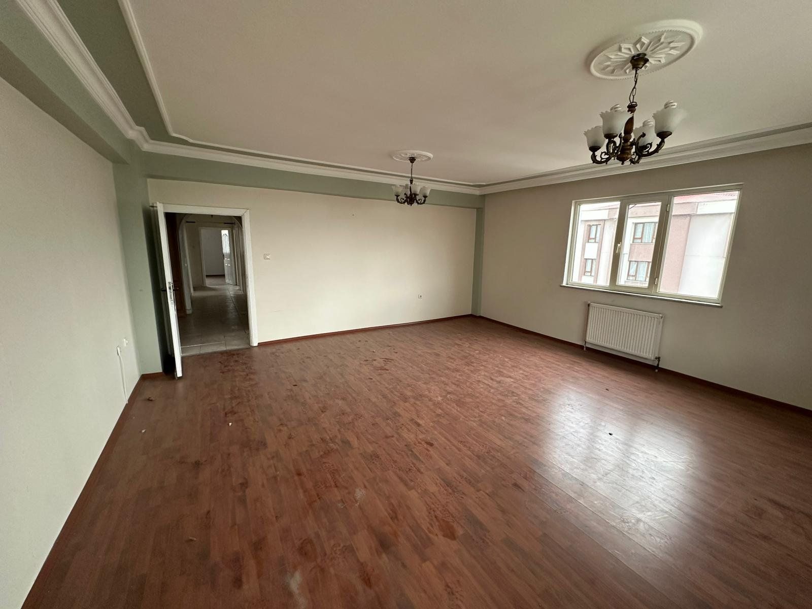 TOPTANCILAR SİTESİNDE 4+1 ACİL SATILIK DAİRE