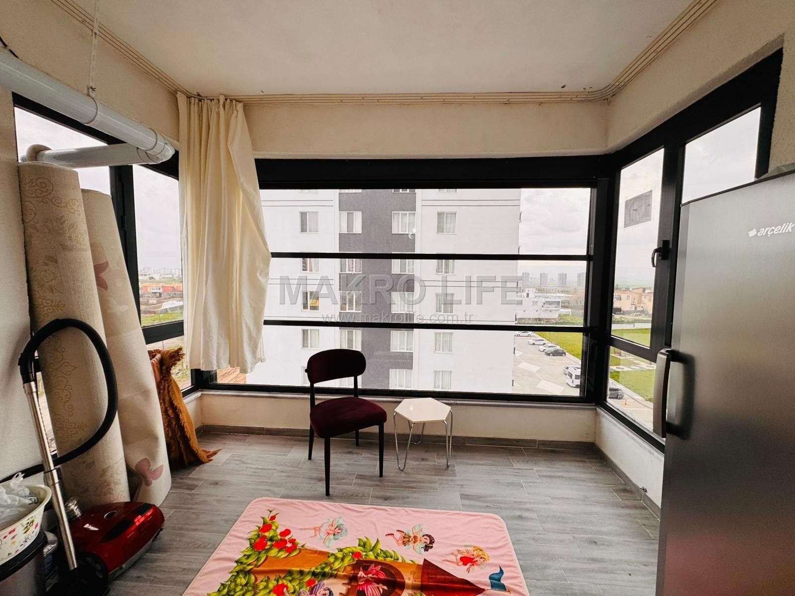 Stadyum Yolu Üzeri Satılık 2+1 Daire, 85m², Merkezi Konum