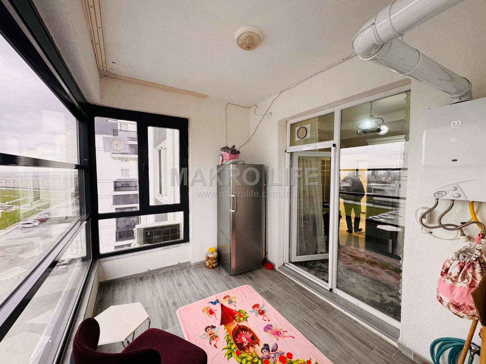 Stadyum Yolu Üzeri Satılık 2+1 Daire, 85m², Merkezi Konum