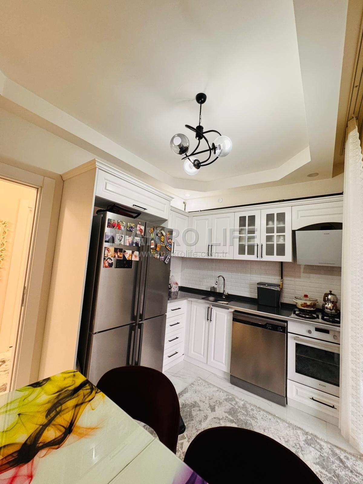 Stadyum Yolu Üzeri Satılık 2+1 Daire, 85m², Merkezi Konum