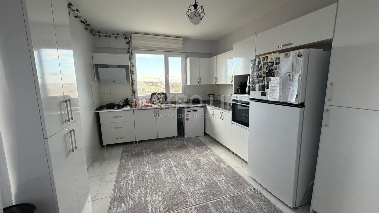 TOPLU KONUTTA SİTELİ YAPILI 3+1 SAILIK DAİRE