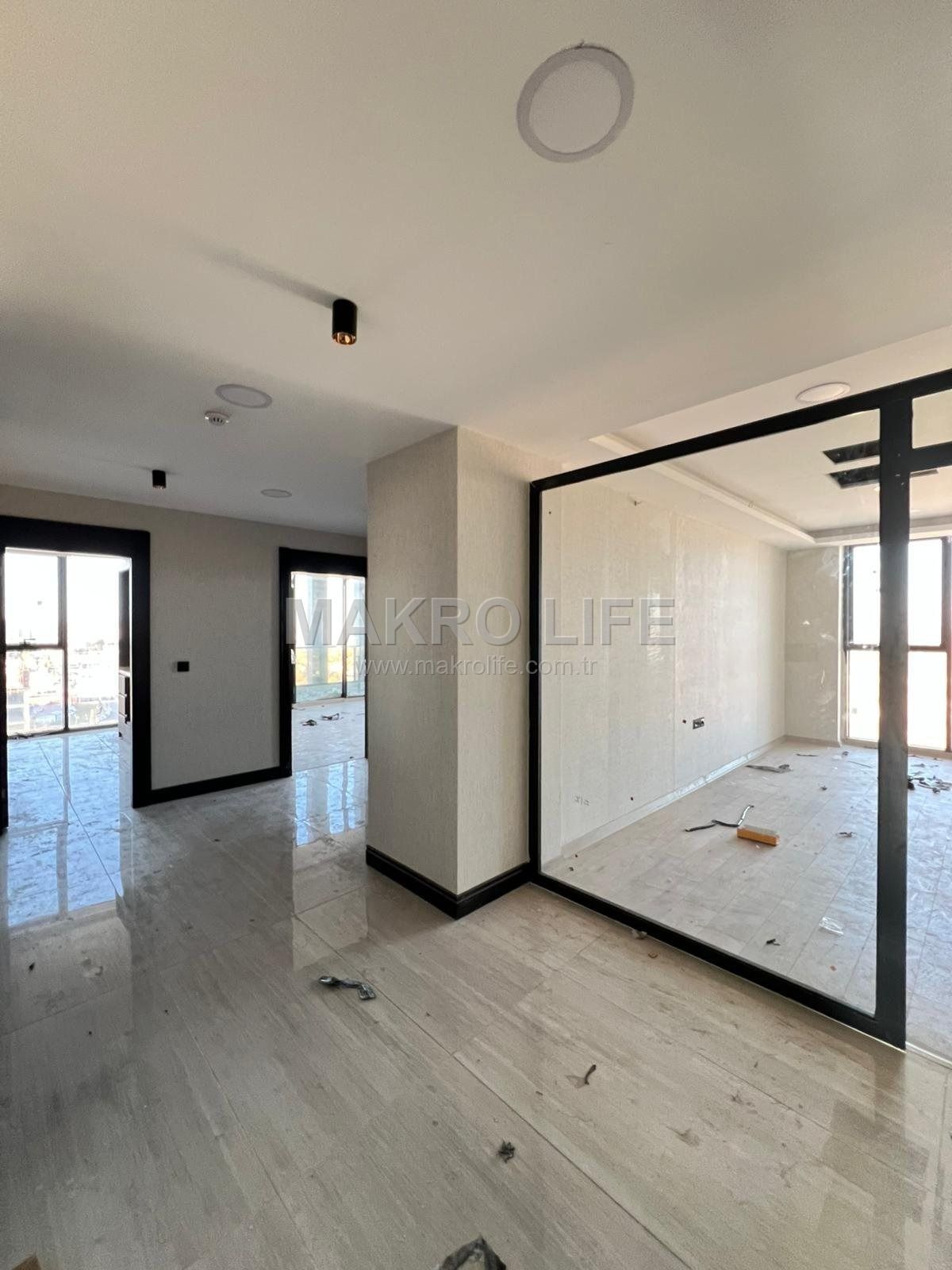 ÇETİNLER DİYARLAND'TA SATILIK 2+1 BÜRO