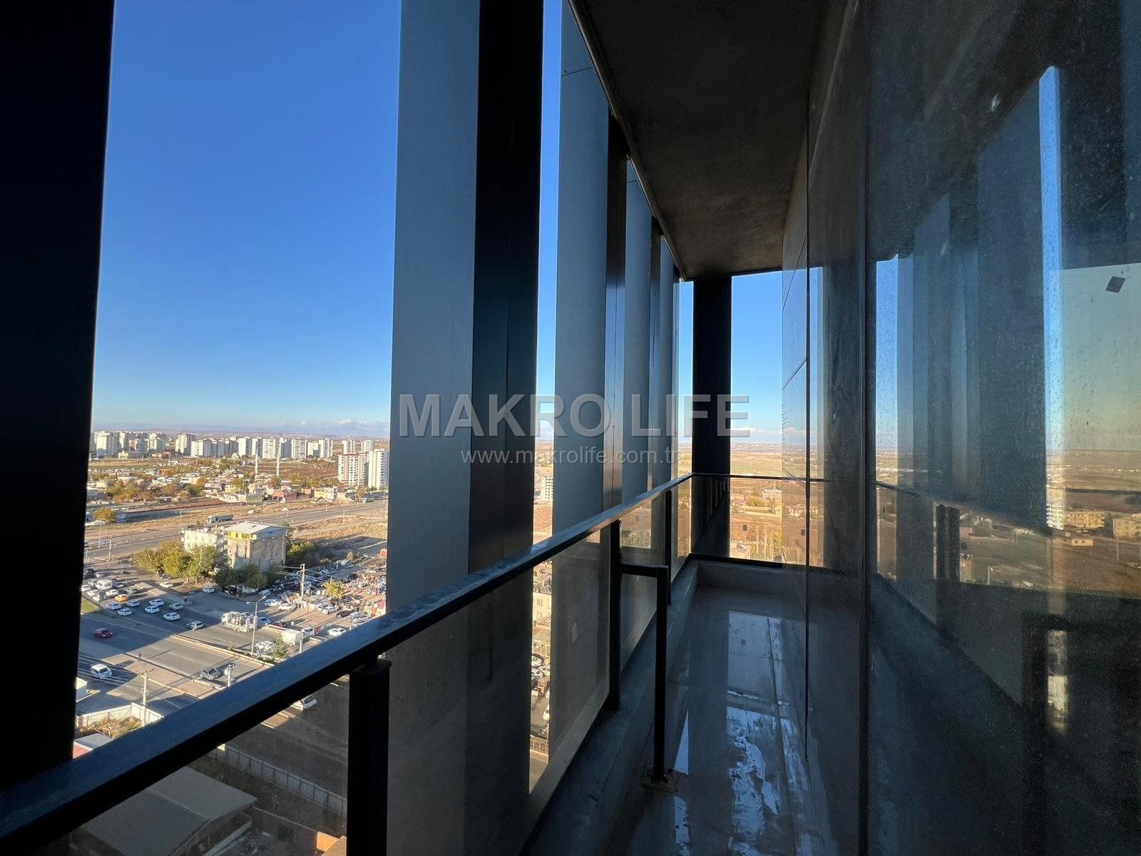 ÇETİNLER DİYARLAND'TA SATILIK 2+1 BÜRO