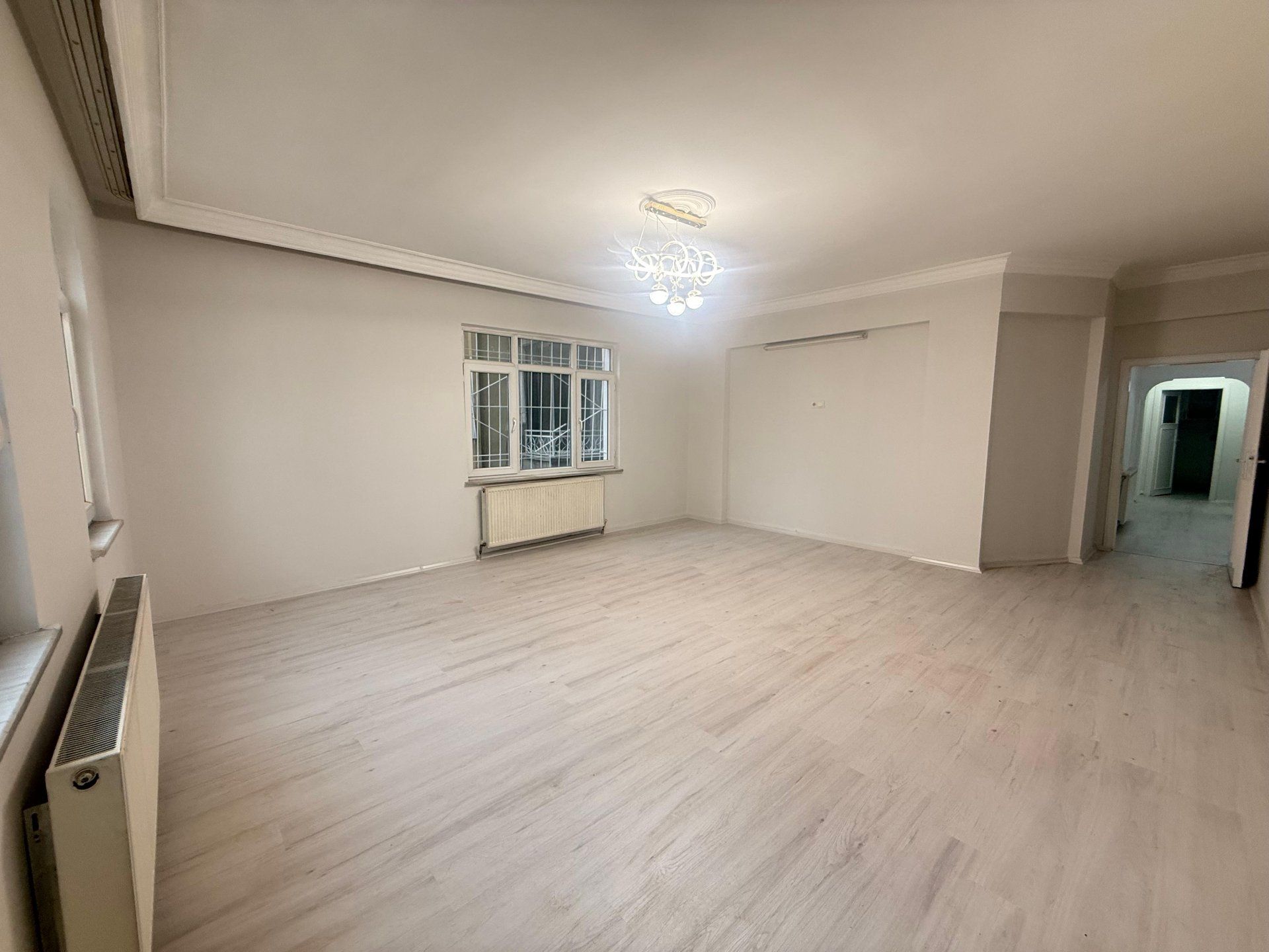 SANAT SOKAĞININ EN GÜZEL KONUMUNDA 3+1 ACİLL SATILIK