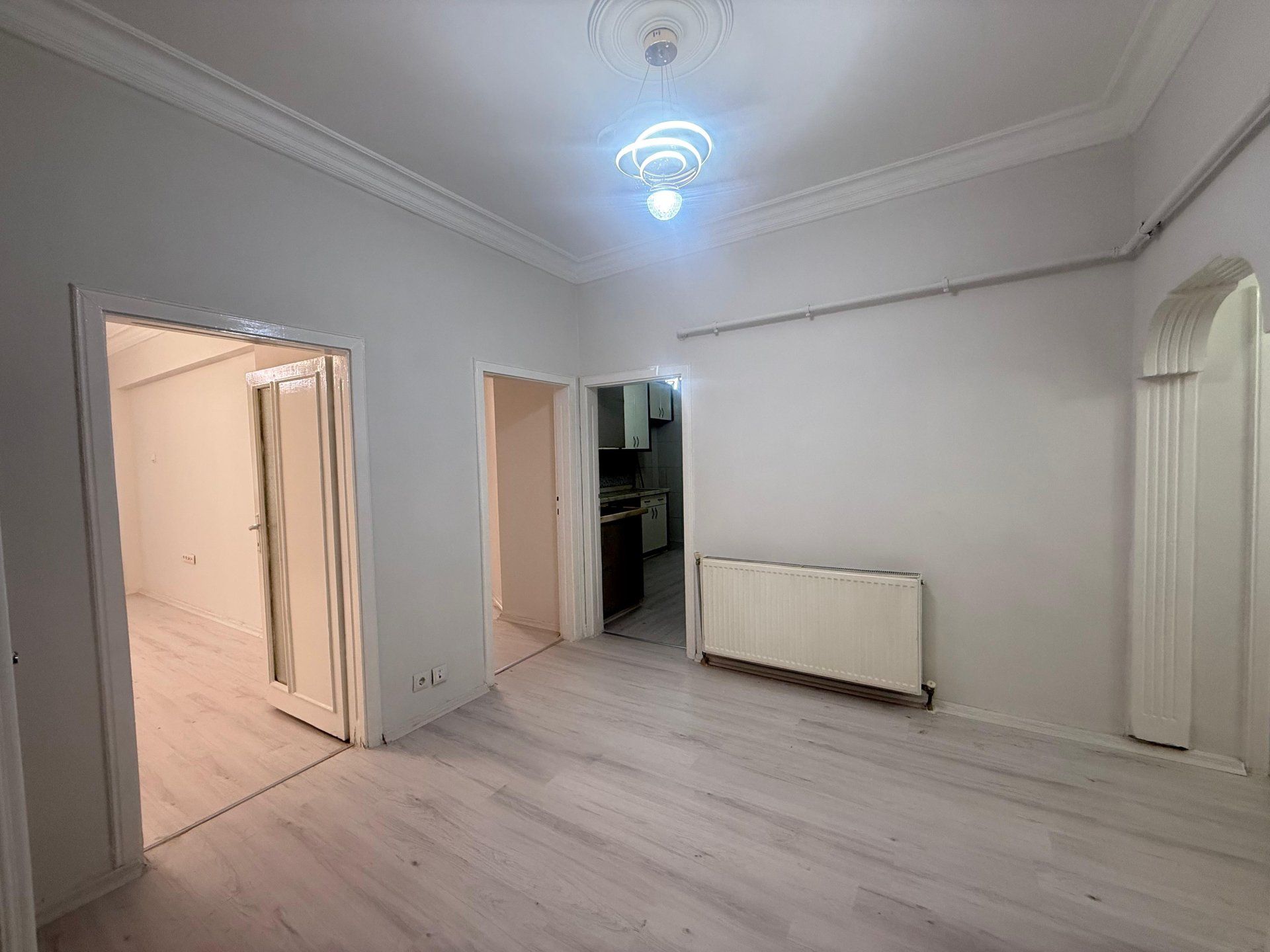 SANAT SOKAĞININ EN GÜZEL KONUMUNDA 3+1 ACİLL SATILIK