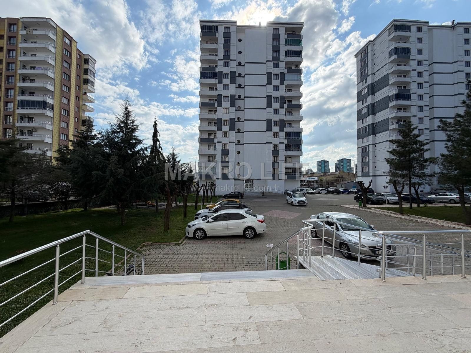 OTOGAR YAKINI SATILIK 3+1 DAİRE