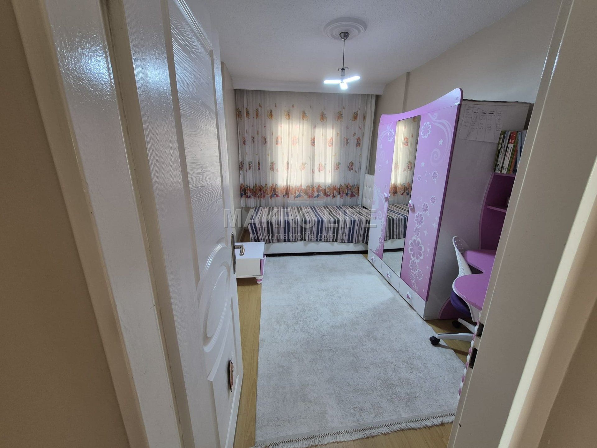 SEYRANTEPE TOPLU KONUT 3+1 FULL BAKIMLI FIRSAT DAİRE
