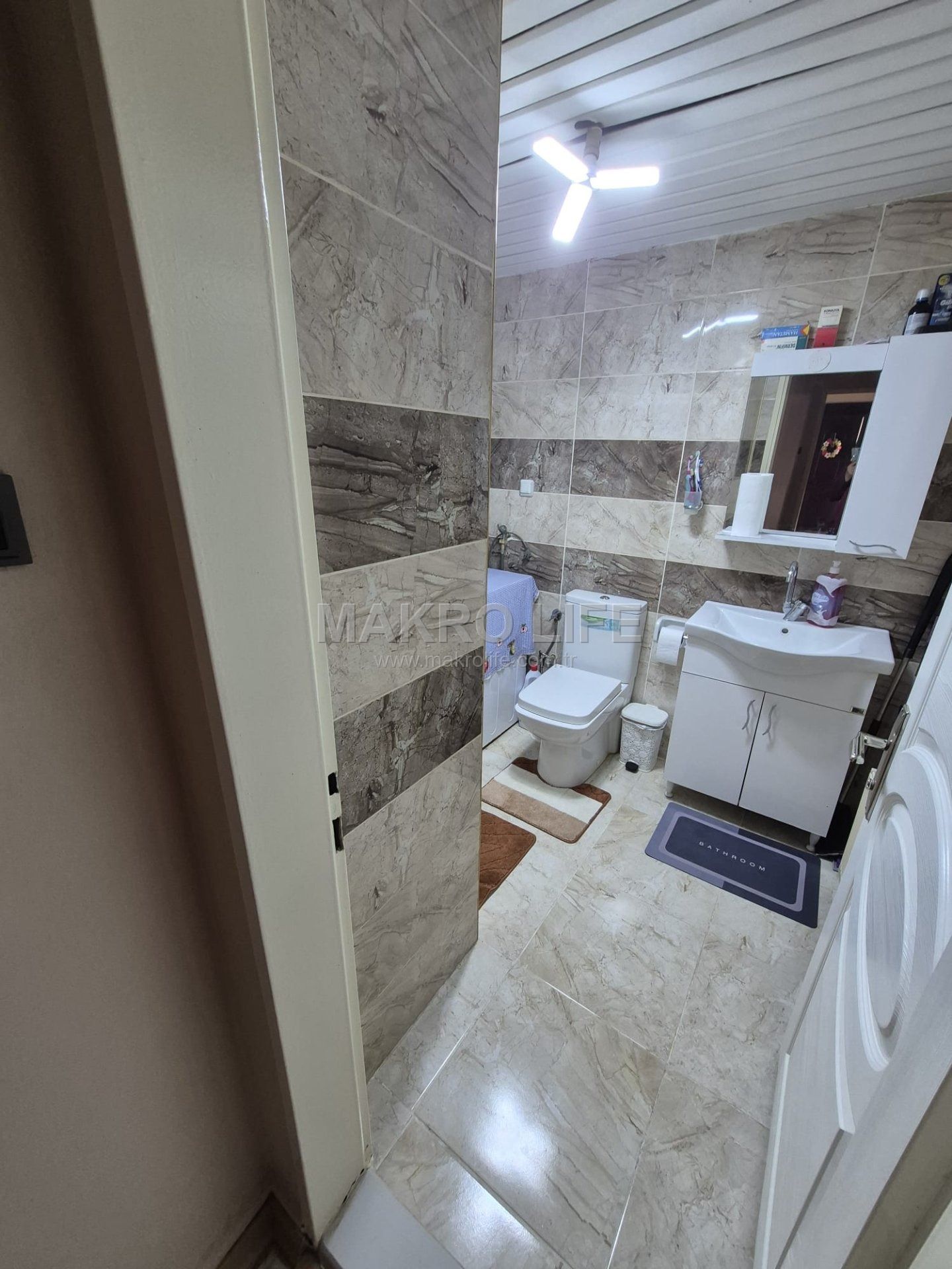 SEYRANTEPE TOPLU KONUT 3+1 FULL BAKIMLI FIRSAT DAİRE