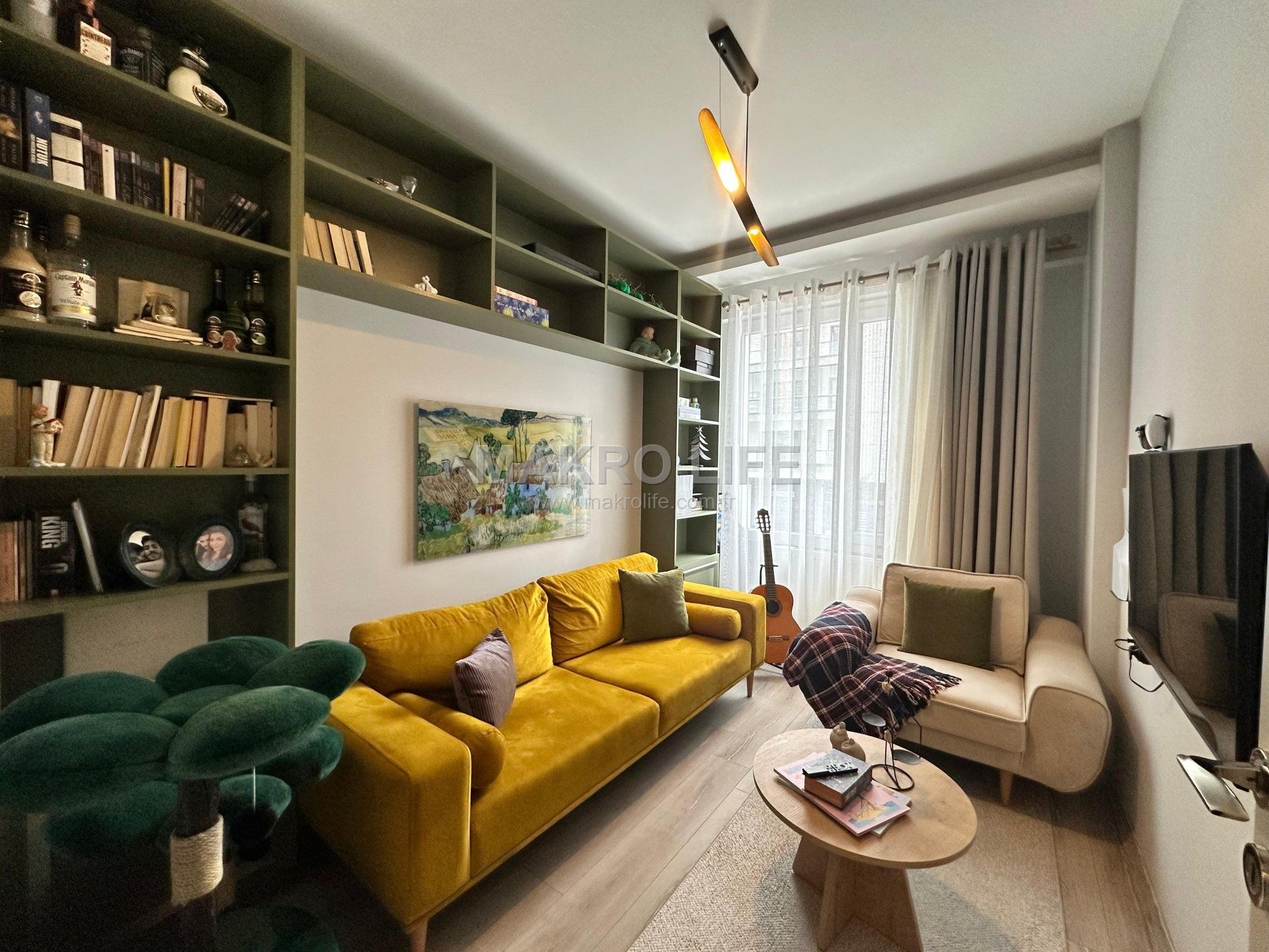 ACİL SATILIK- BAĞCILARDA ÖZENLE TASARLANMIŞ 2+1 LÜKS DAİRE