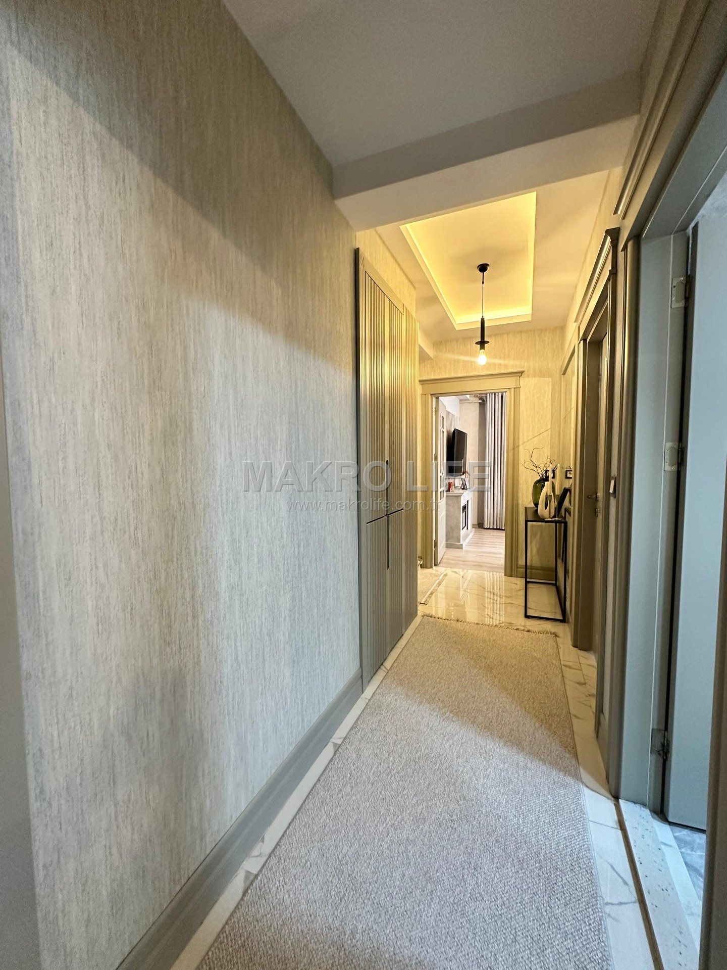 ACİL SATILIK- BAĞCILARDA ÖZENLE TASARLANMIŞ 2+1 LÜKS DAİRE