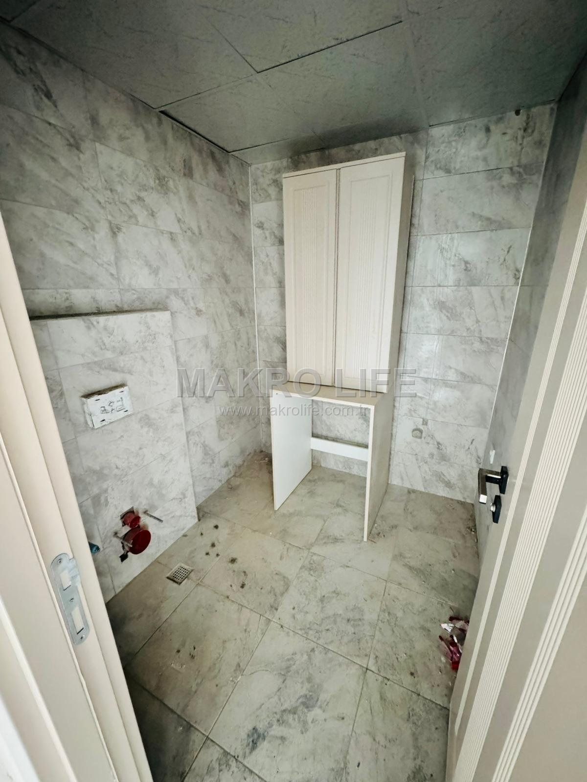ARAŞTIRMA KAVŞAĞINDA SATILIK 2+1 FIRSAT ARA KAT