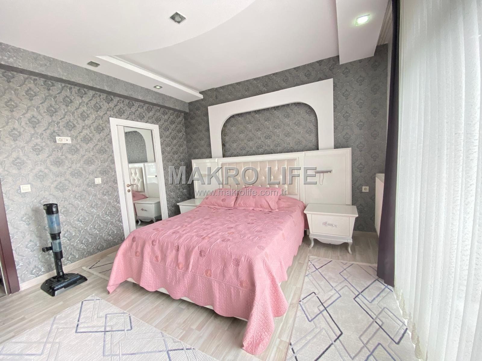 RADİSSON OTEL ARKASI ACİL SATILIK 4+1 DAİRE