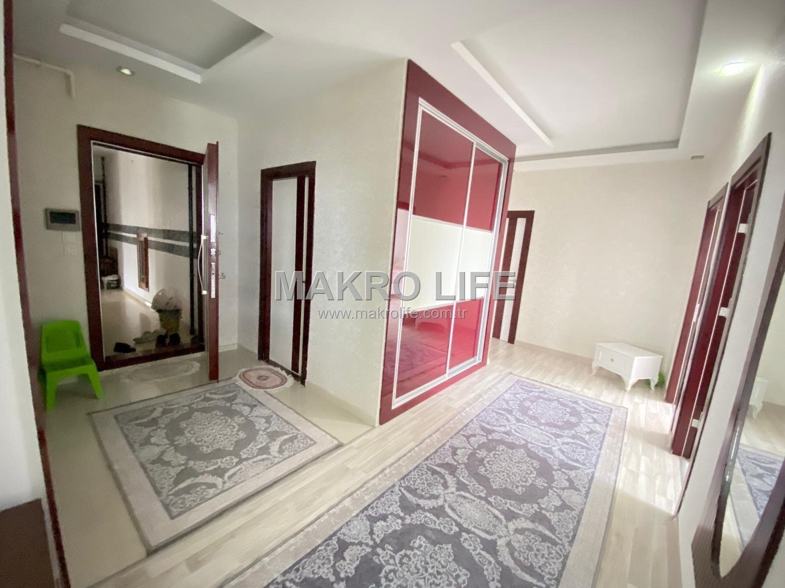 RADİSSON OTEL ARKASI ACİL SATILIK 4+1 DAİRE