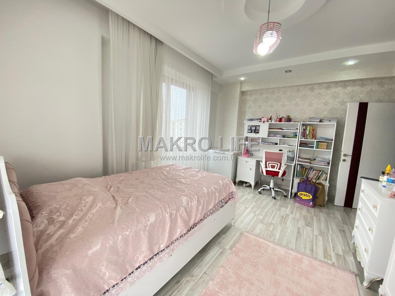 RADİSSON OTEL ARKASI ACİL SATILIK 4+1 DAİRE
