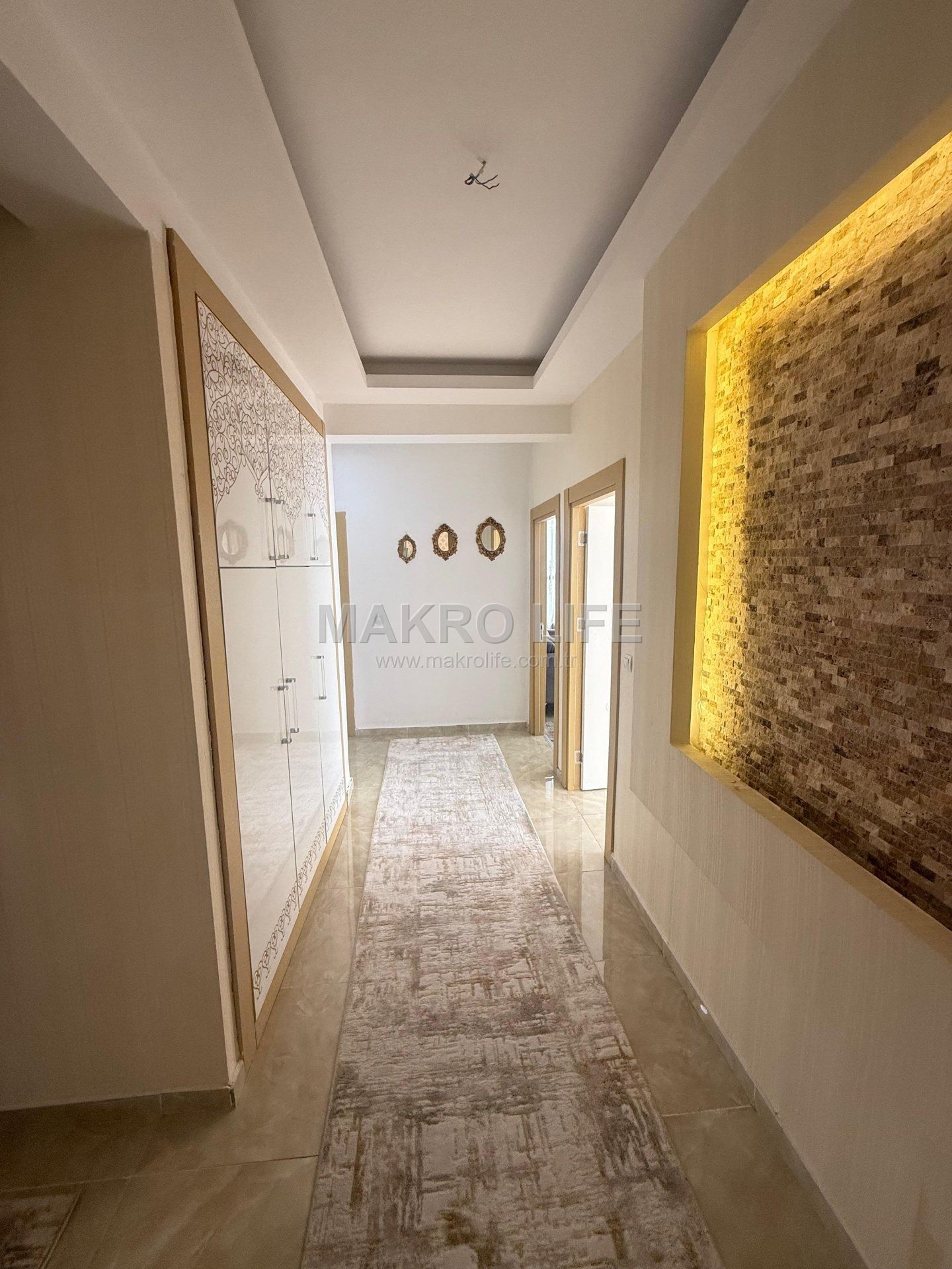 SATILIK STADYUM YOLU ÜZERİNDE 3+1 SATILIK FIRSAT DAİRE