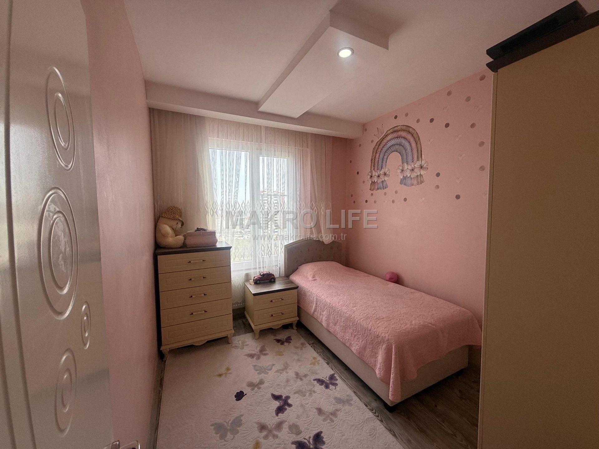SATILIK STADYUM YOLU ÜZERİNDE 3+1 SATILIK FIRSAT DAİRE