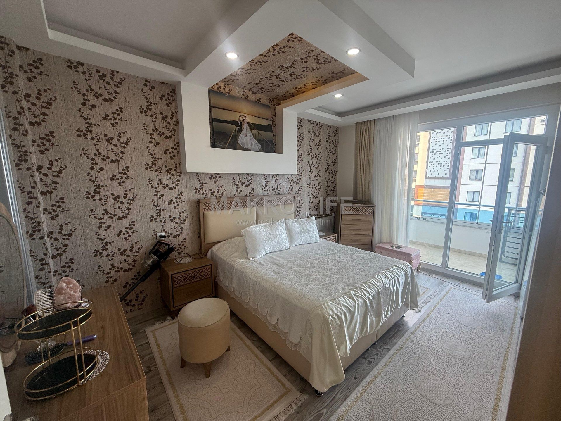 SATILIK STADYUM YOLU ÜZERİNDE 3+1 SATILIK FIRSAT DAİRE