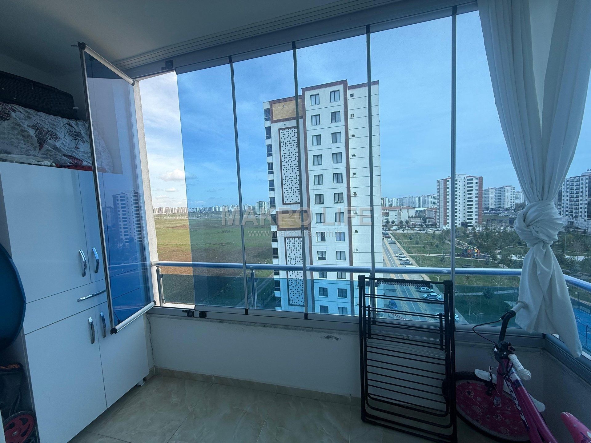 SATILIK STADYUM YOLU ÜZERİNDE 3+1 SATILIK FIRSAT DAİRE