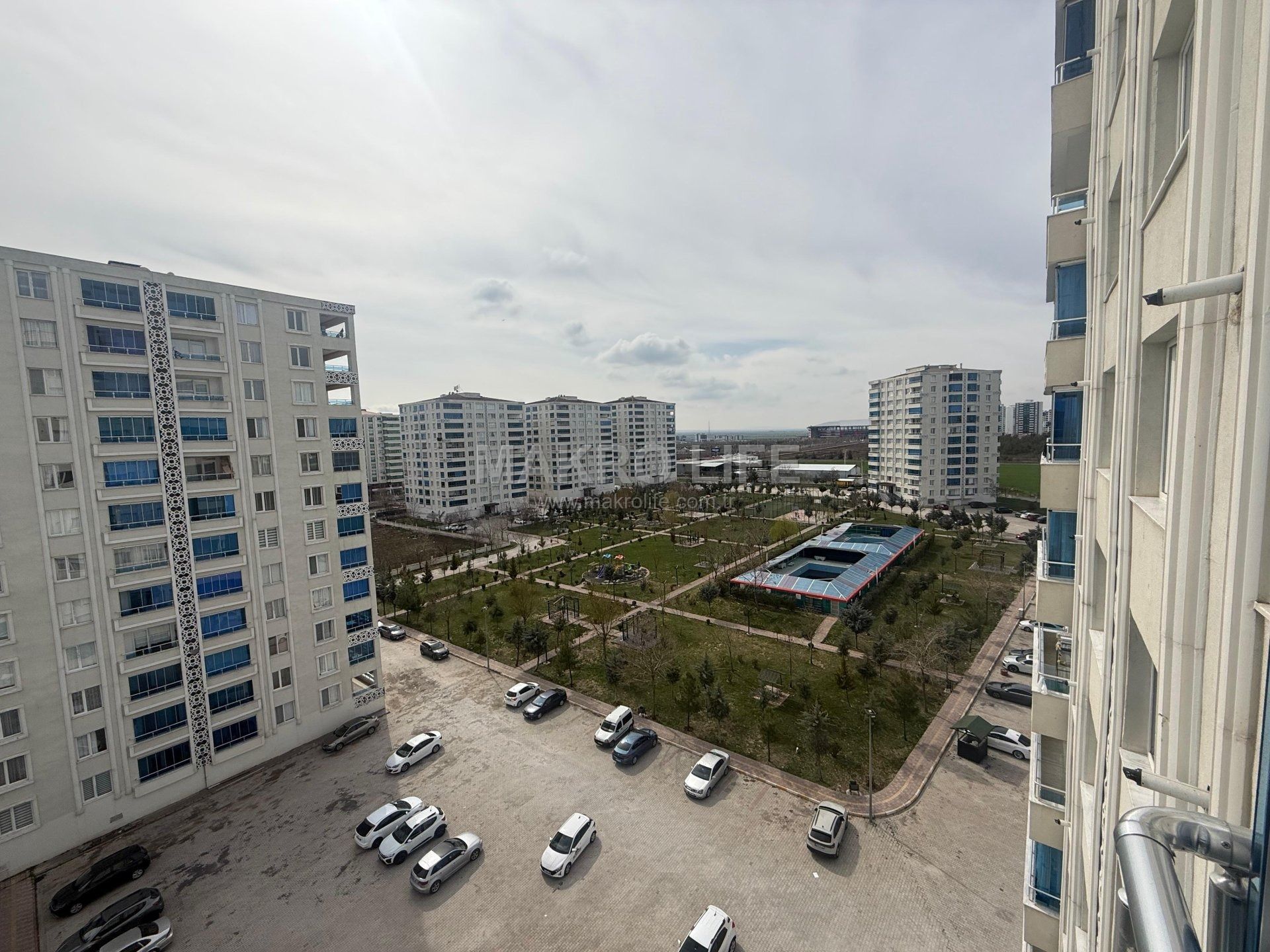 SATILIK STADYUM YOLU ÜZERİNDE 3+1 SATILIK FIRSAT DAİRE